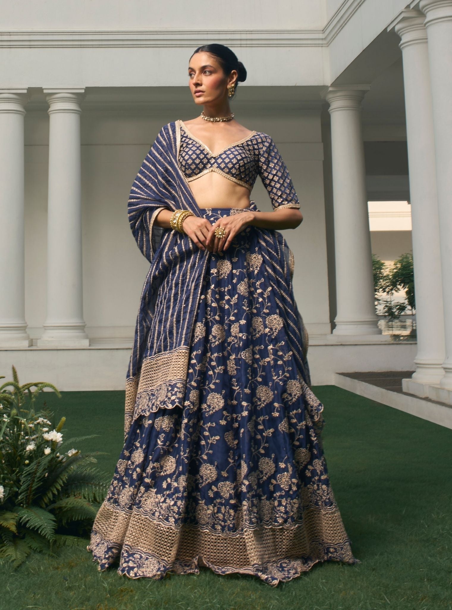 Riwaayat Organza Navy lehenga