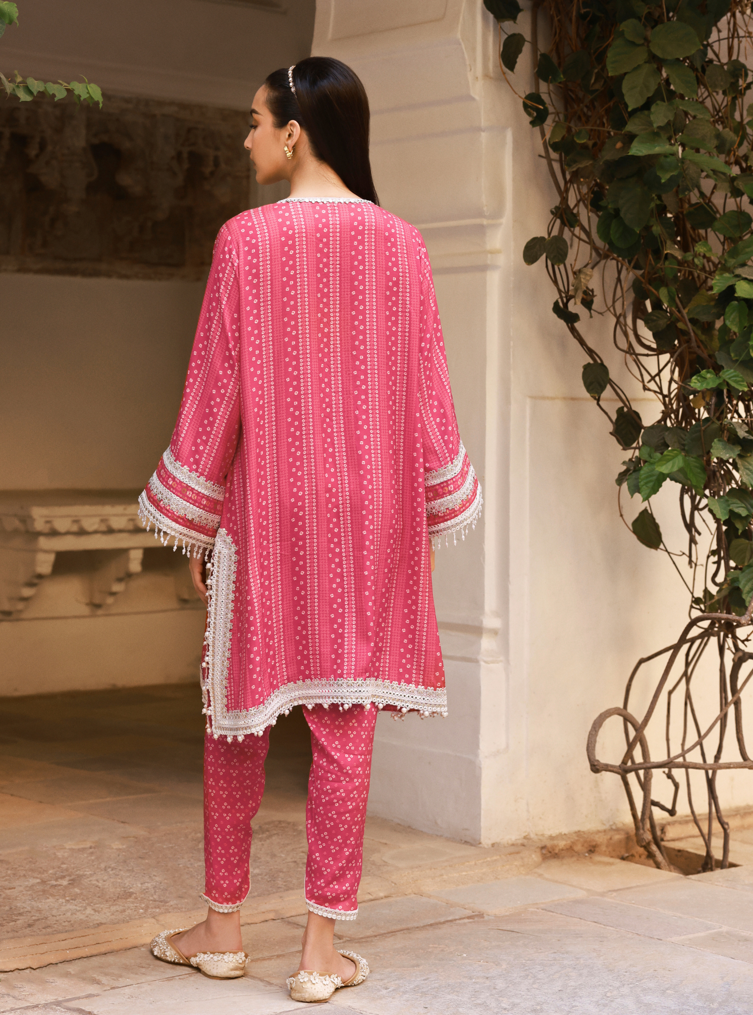 Vanera Lawn Fuschia Kurta Set