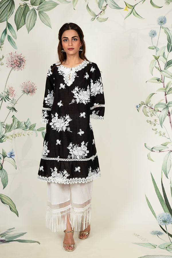 Mulmul Sunflower Black Kurta with Poppy Pyajama