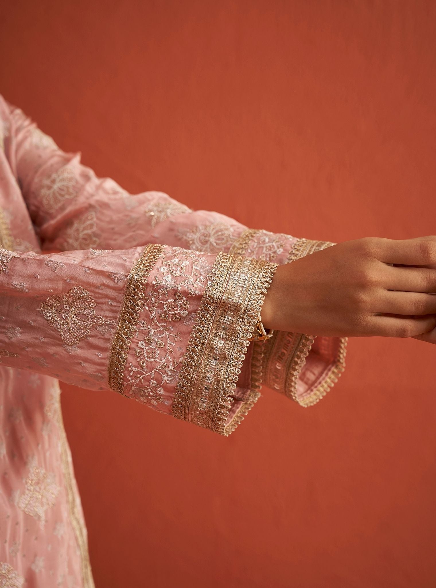 Faye Banarsi Pink Kurta Set