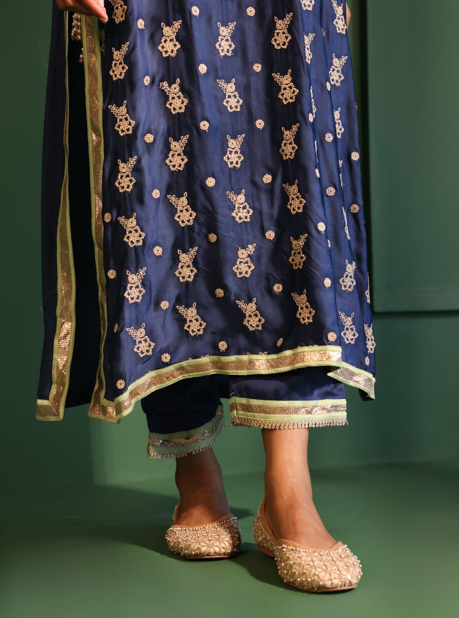 Nazakat Cupro Satin Navy Kurta Set