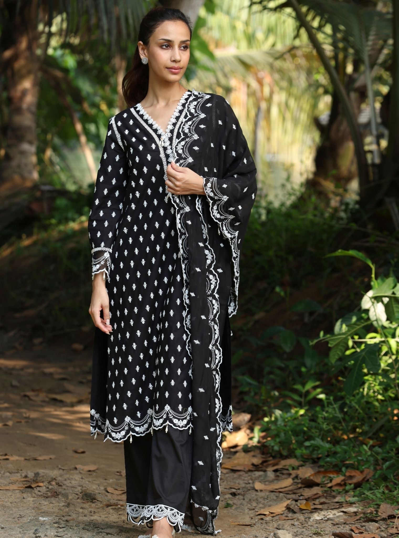Nivi Supima Cotton Black Kurta With Ilya Pant