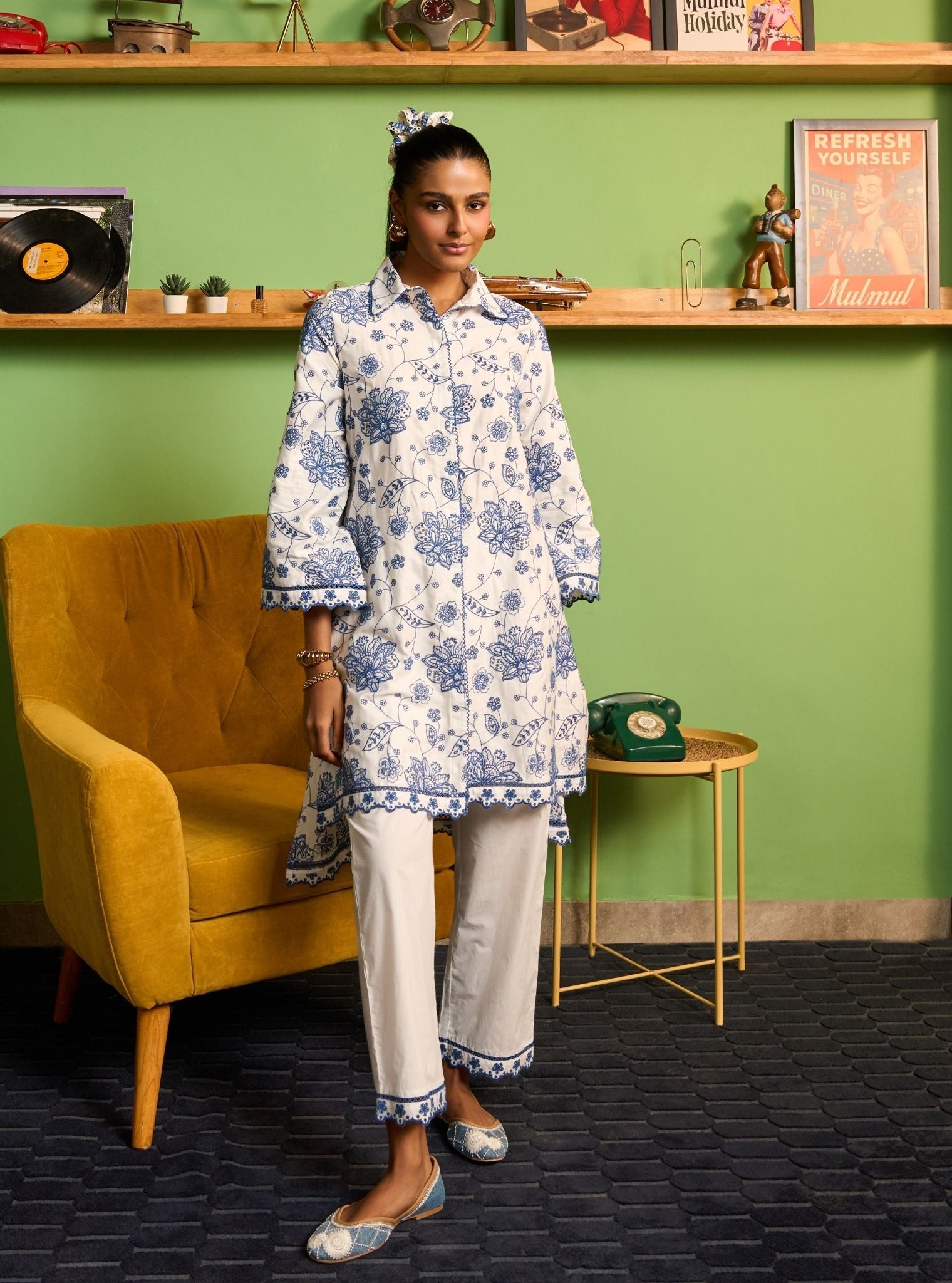 Ziri Pima Satin White Kurta Shirt Set