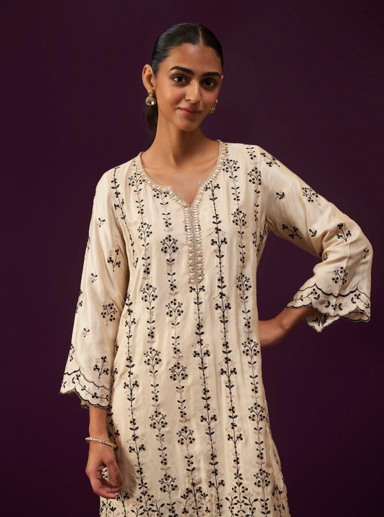 Tasanee Cupro Satin Off White Kurta Set