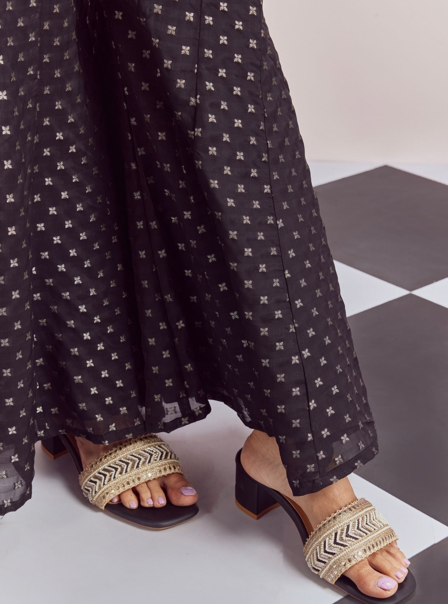 Ghunghroo Banarsi Black Top Set