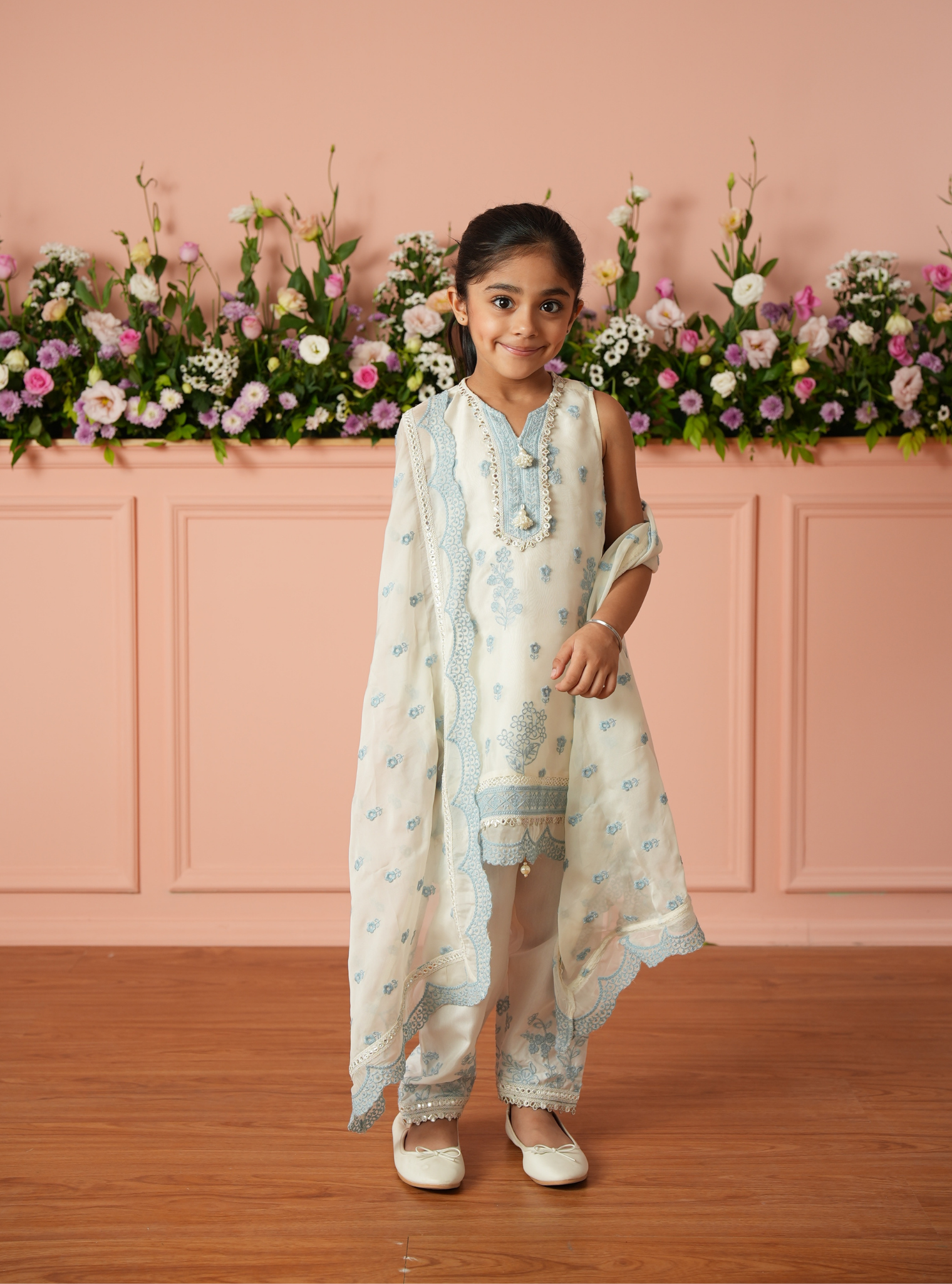 Eirlys Organza Off White Kurta Set