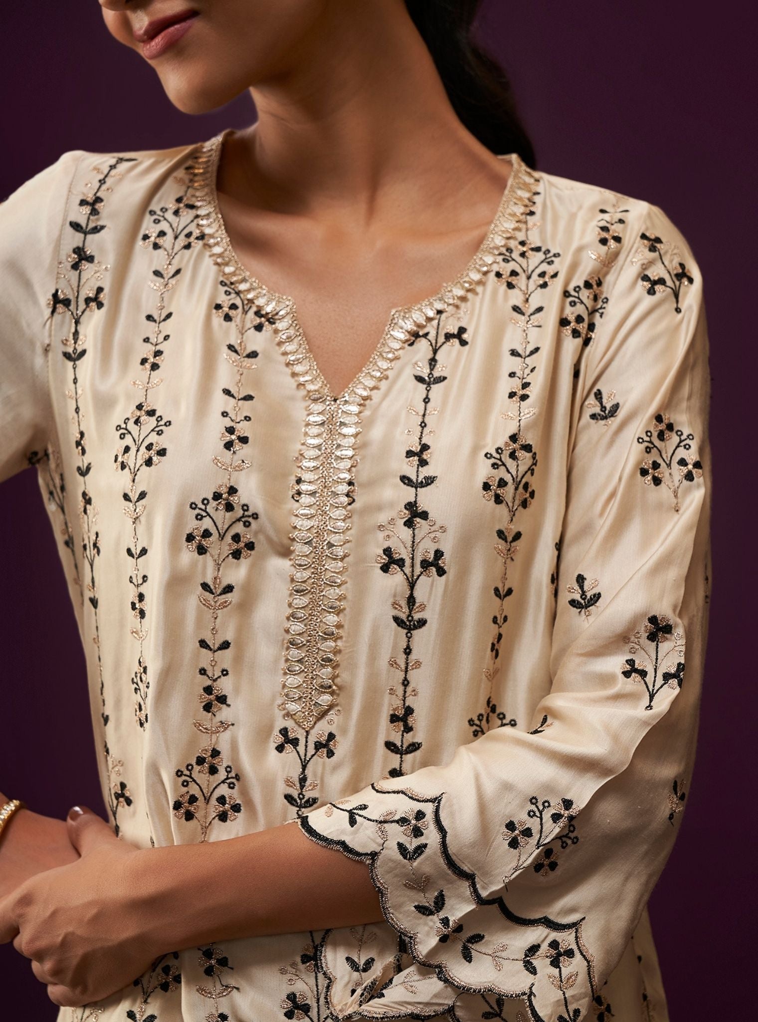 Tasanee Cupro Satin Off White Kurta Set