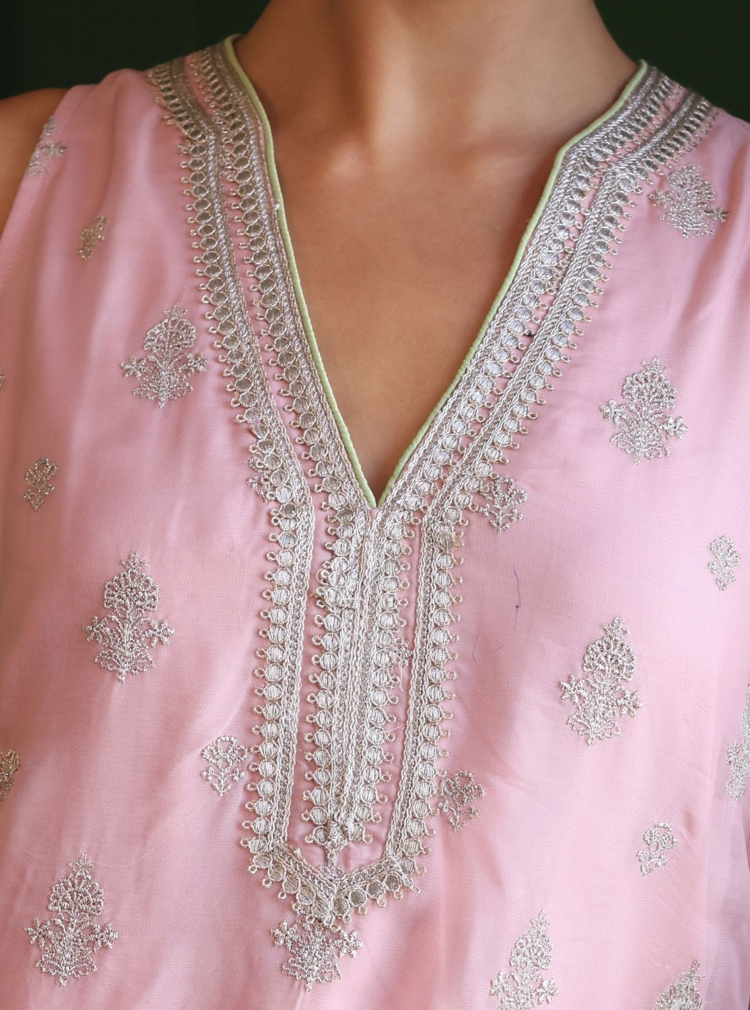 Ishq Organza Onion Pink Kurta Set