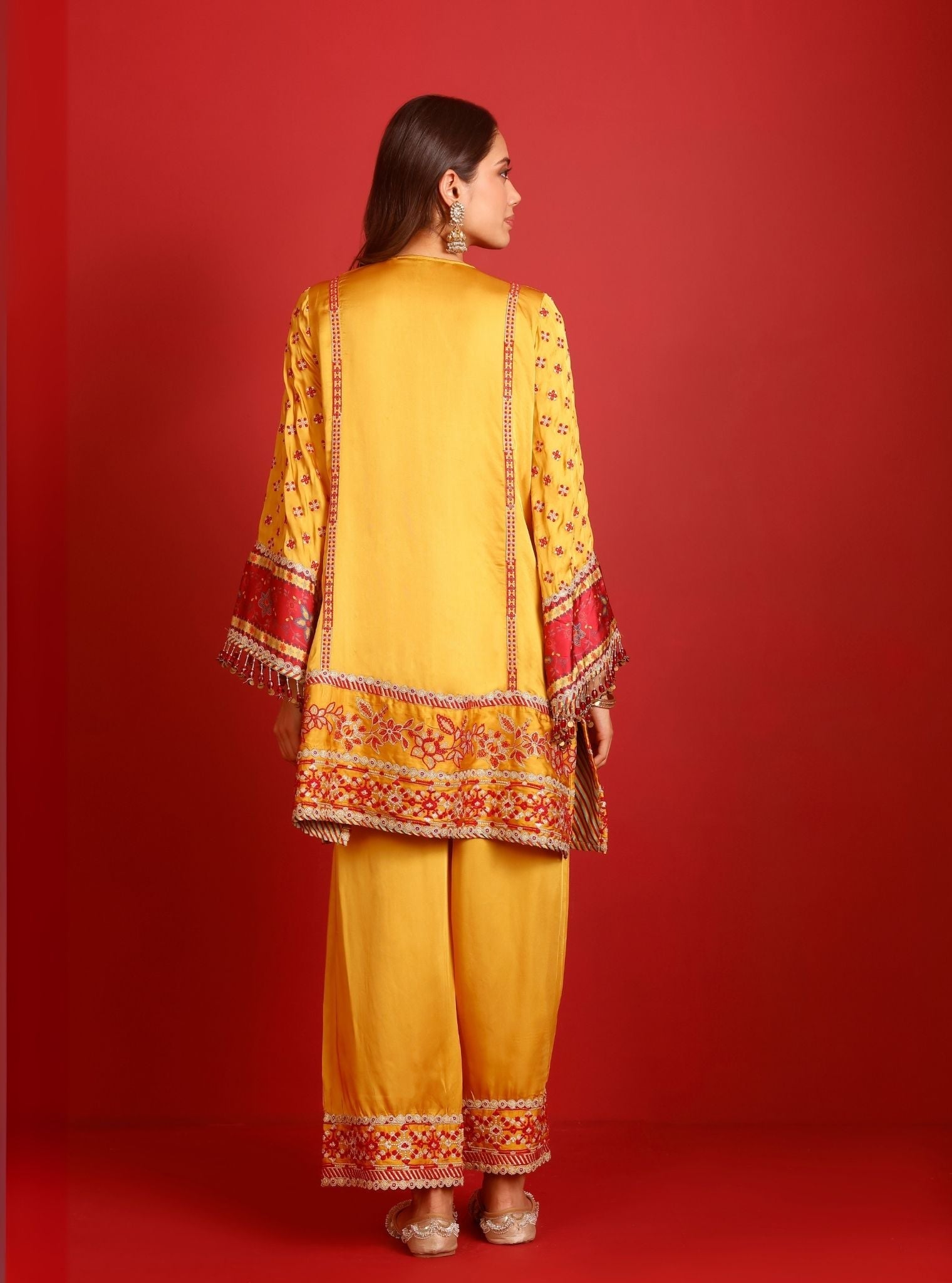 Hesi Cupro Satin Mustard Kurta Set