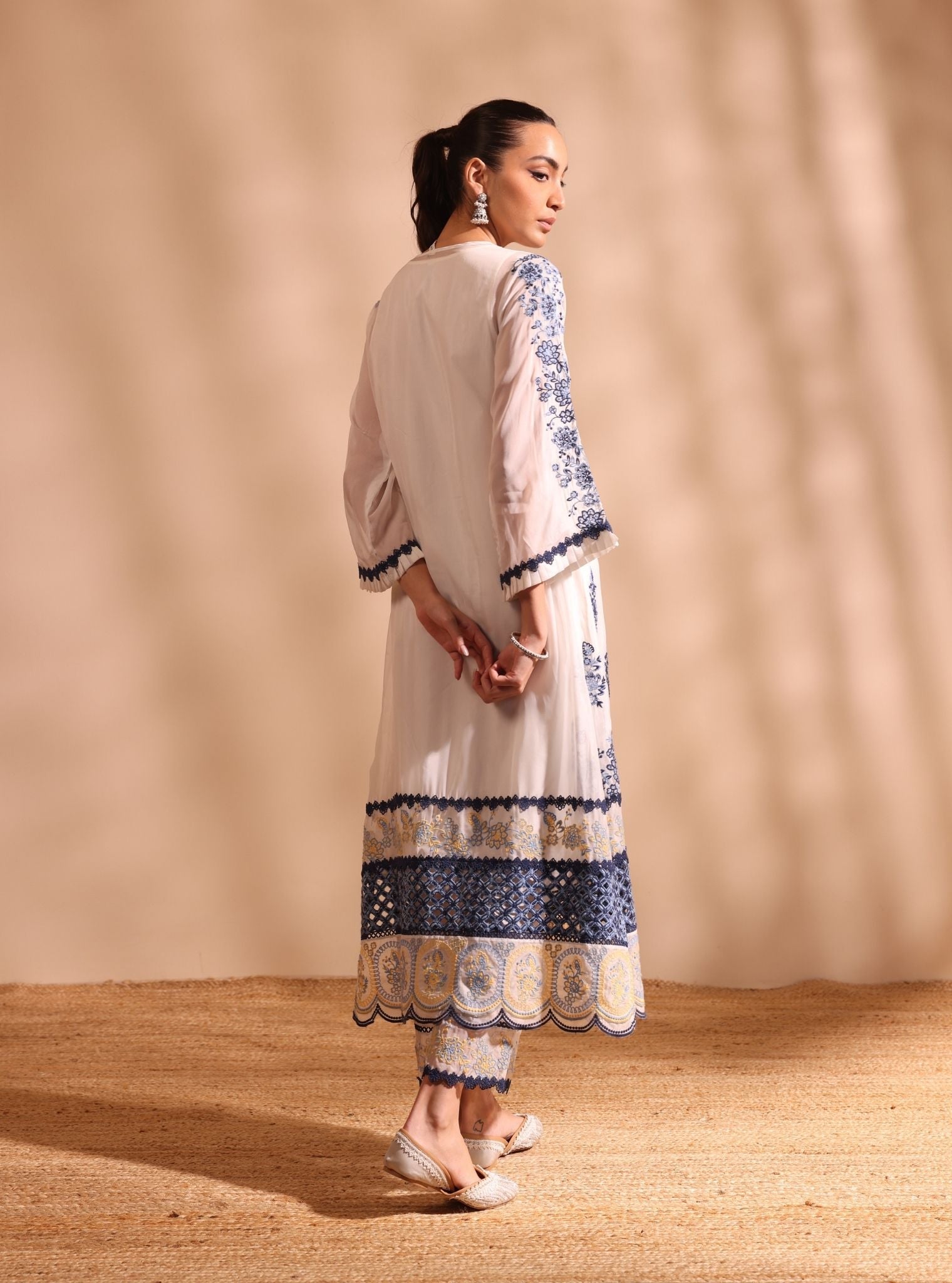 Valara Organza White Kurta Set
