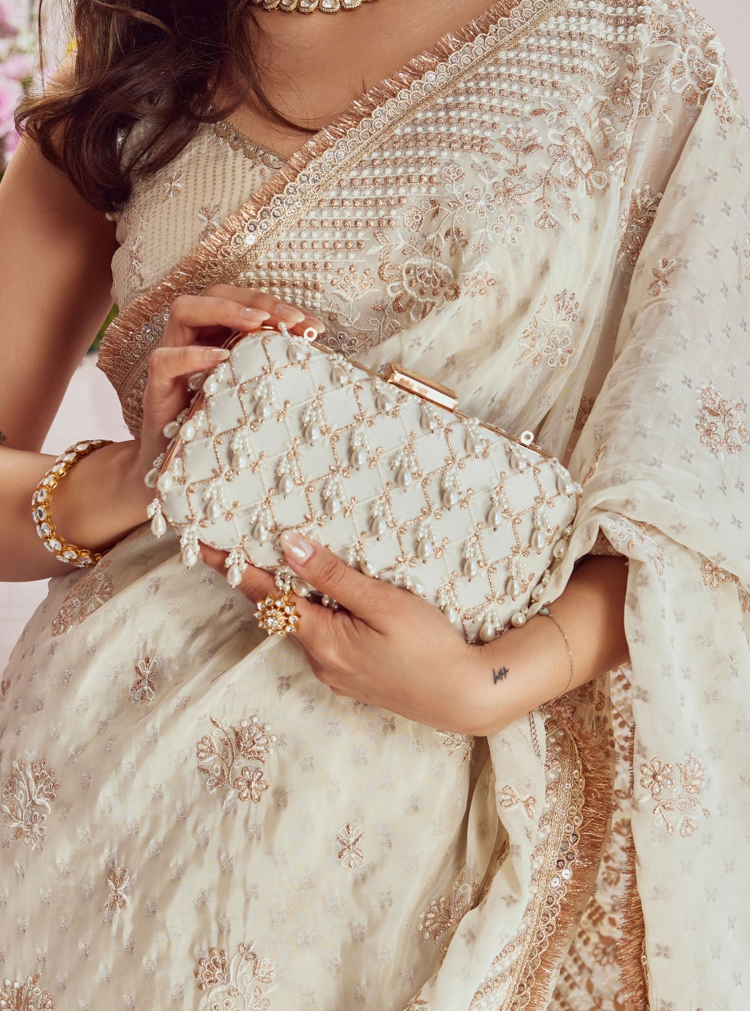 Mulmul Pearla white Clutch Bag