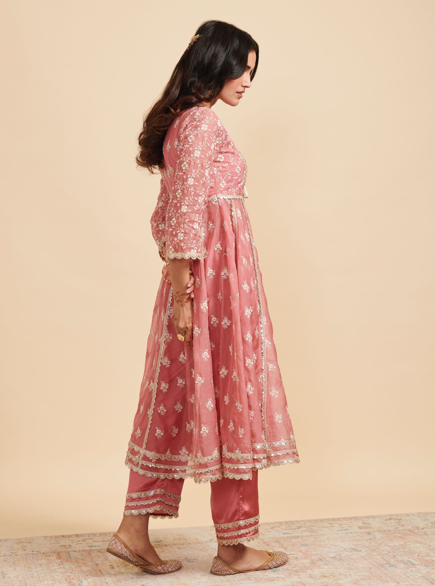 Mulmul Organza Dilbaro Mauve Anarkali Kurta With Mulmul Cupro Dilbaro Mauve pant