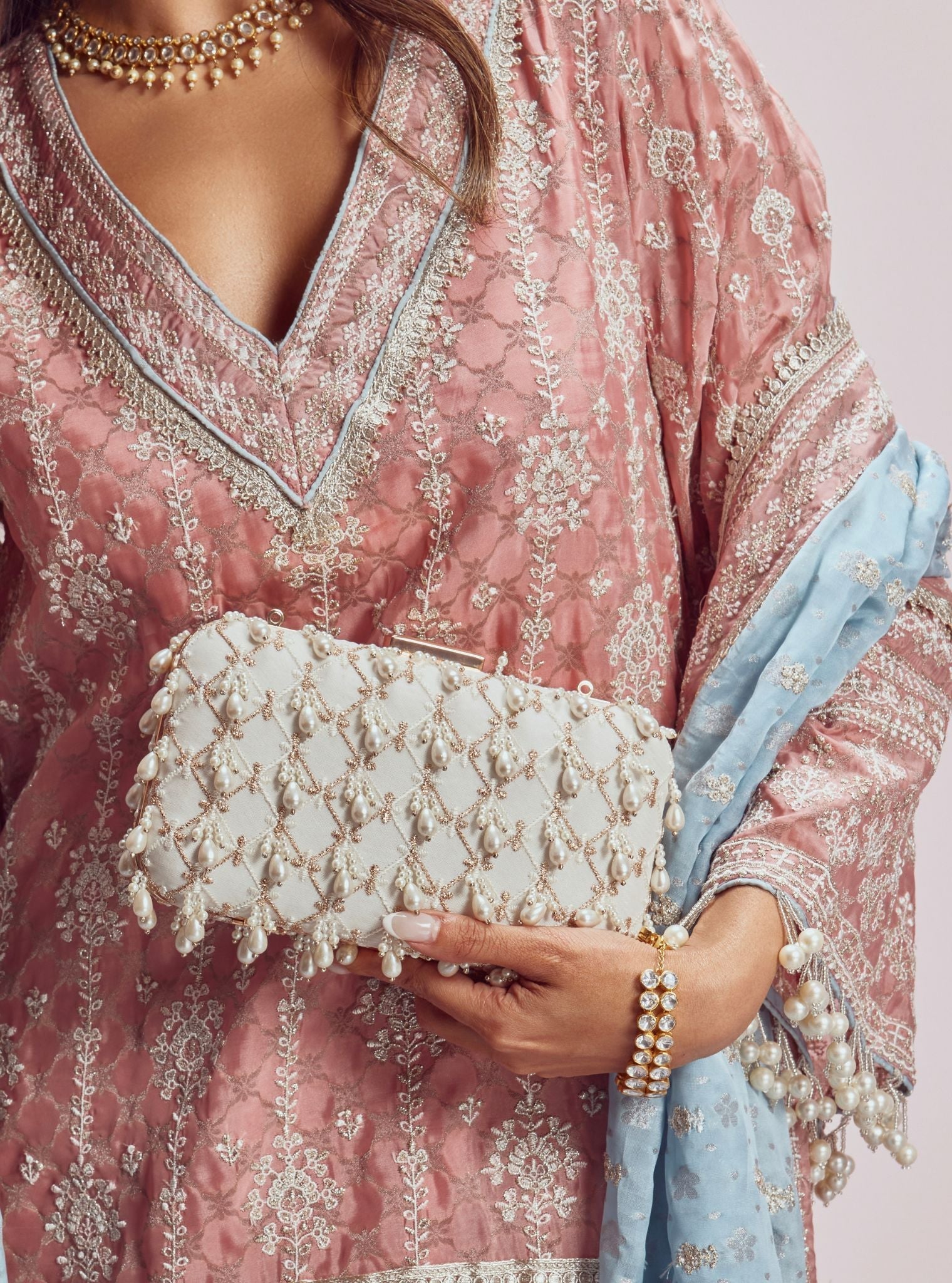 Mulmul Pearla white Clutch Bag