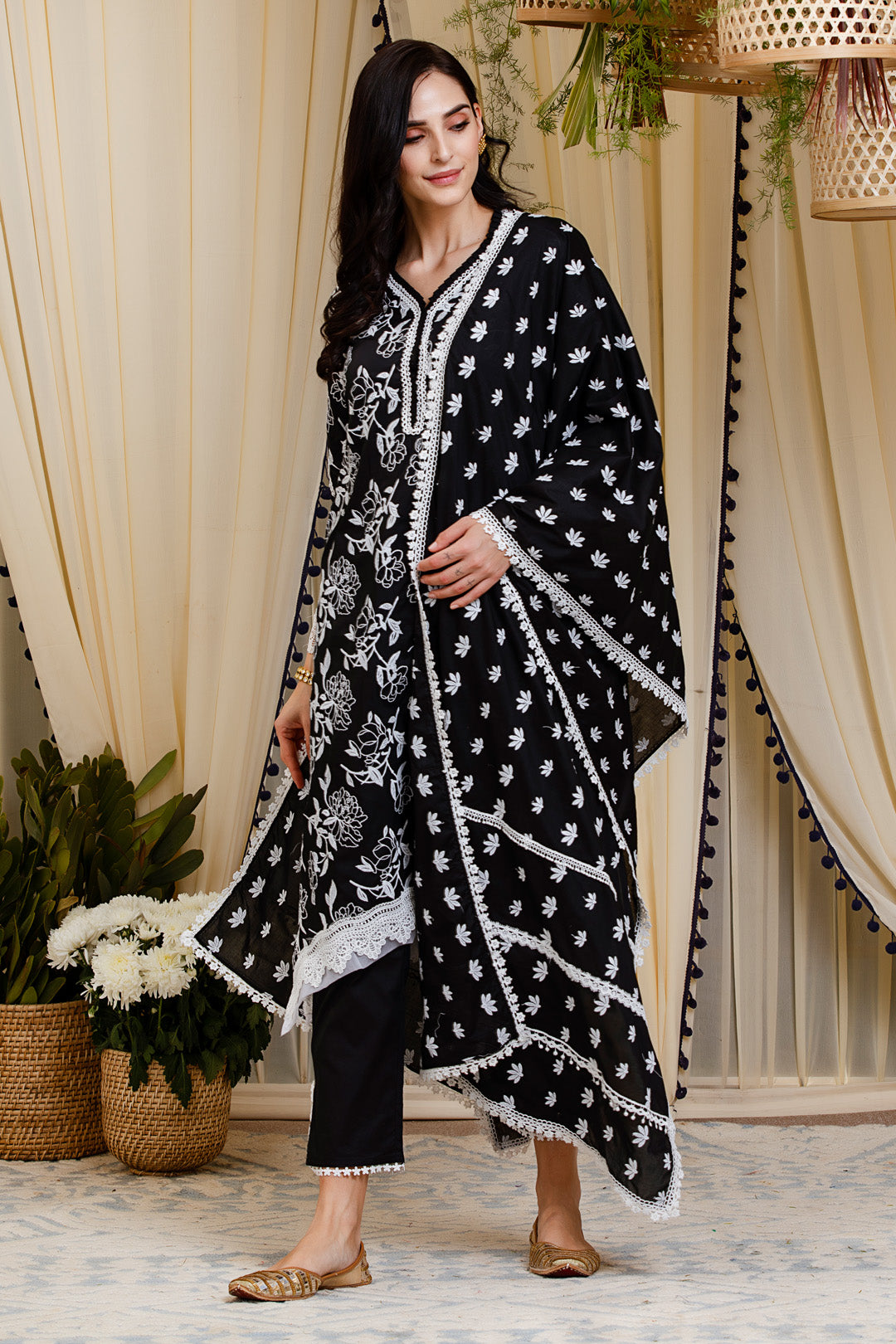 Mulmul Cotton Bianca Kurta With Slit Pyajama