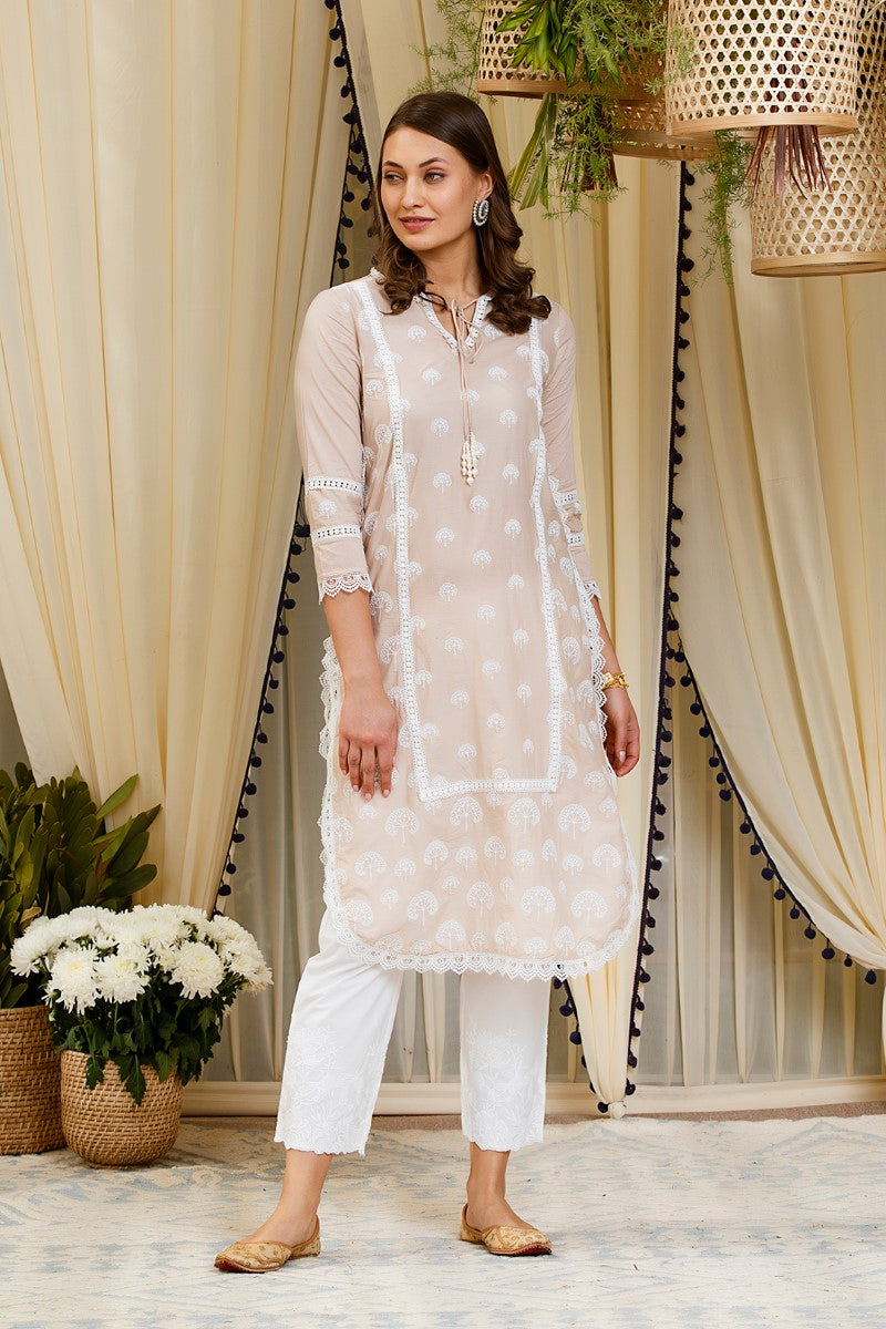 Snowdrop Kurta With Floral Embroidered Pyajamas