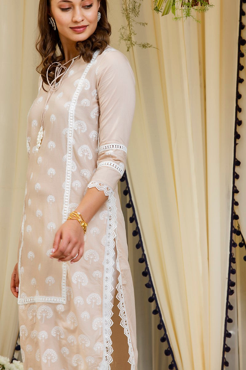 Snowdrop Kurta With Floral Embroidered Pyajamas