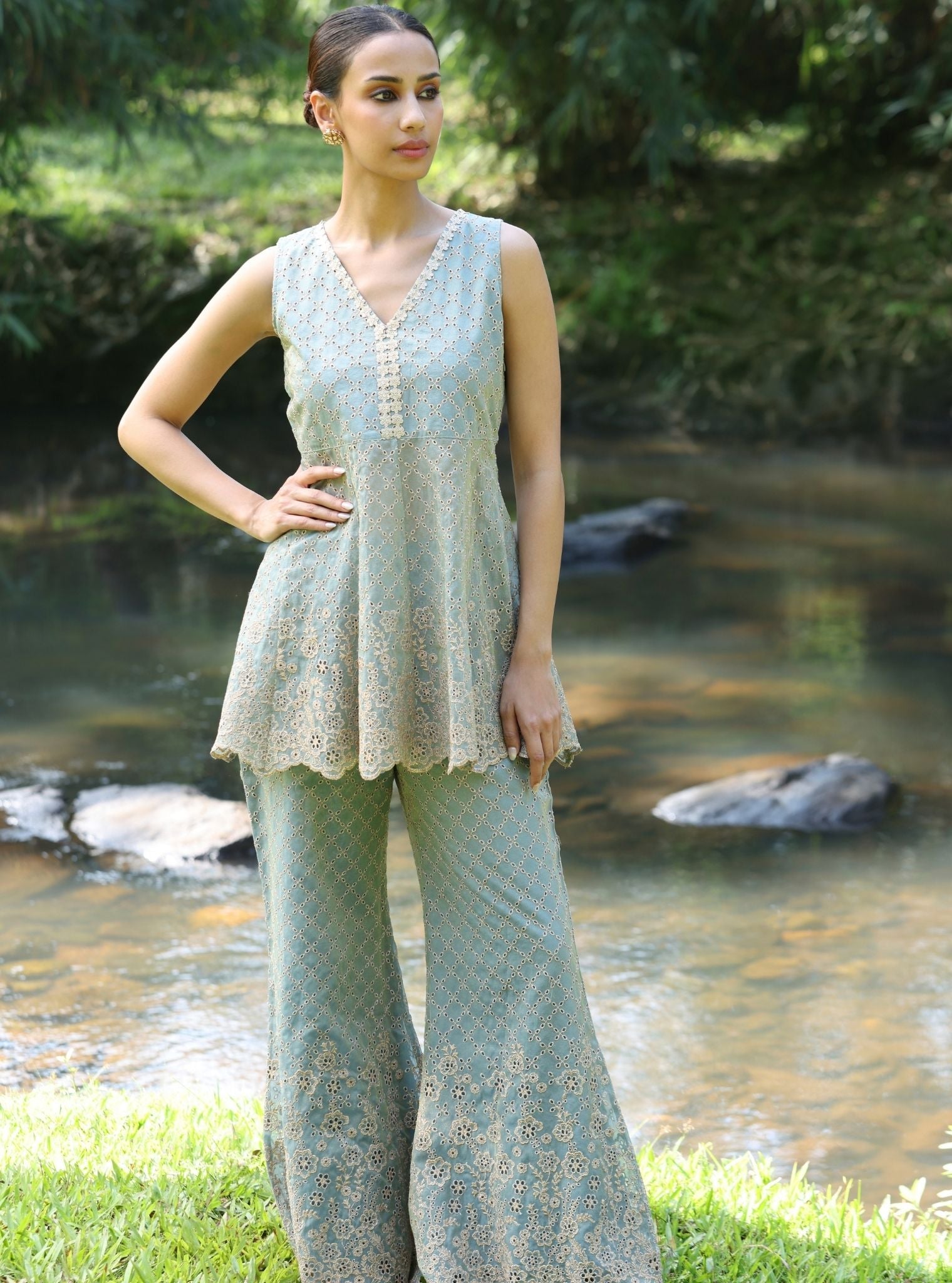 Araj Royal Tissue Blue Top Set