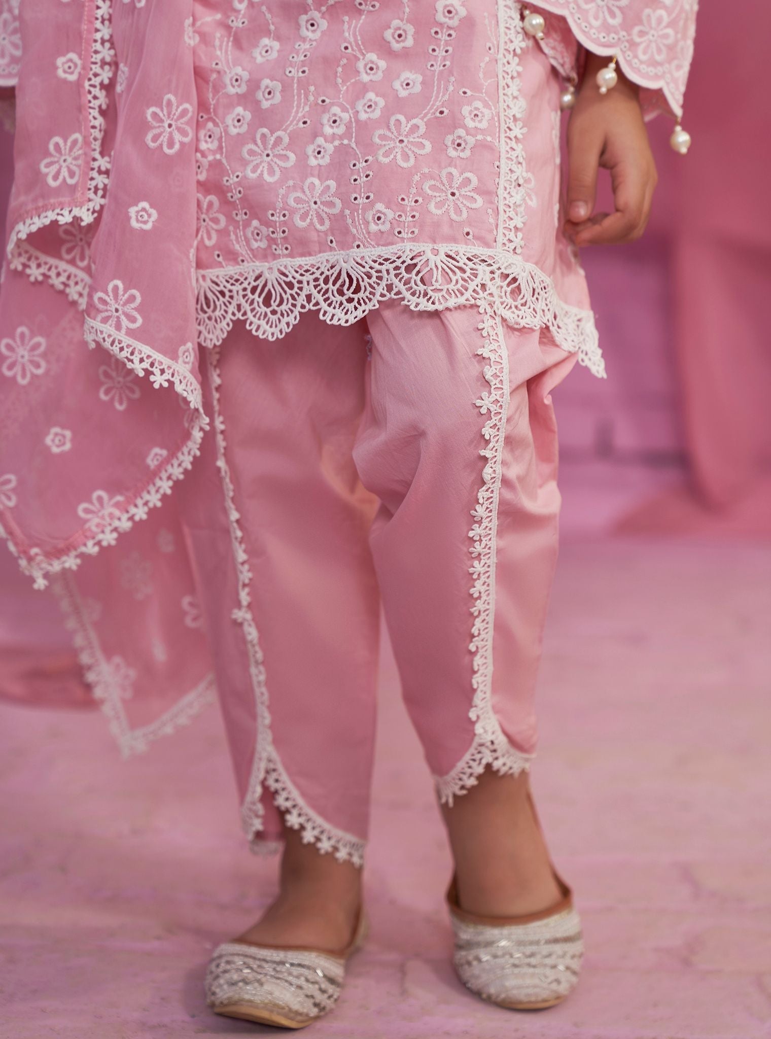 Mulmul Cotton Elin Pink Kurta With Mulmul Cotton Elin Pink Pant