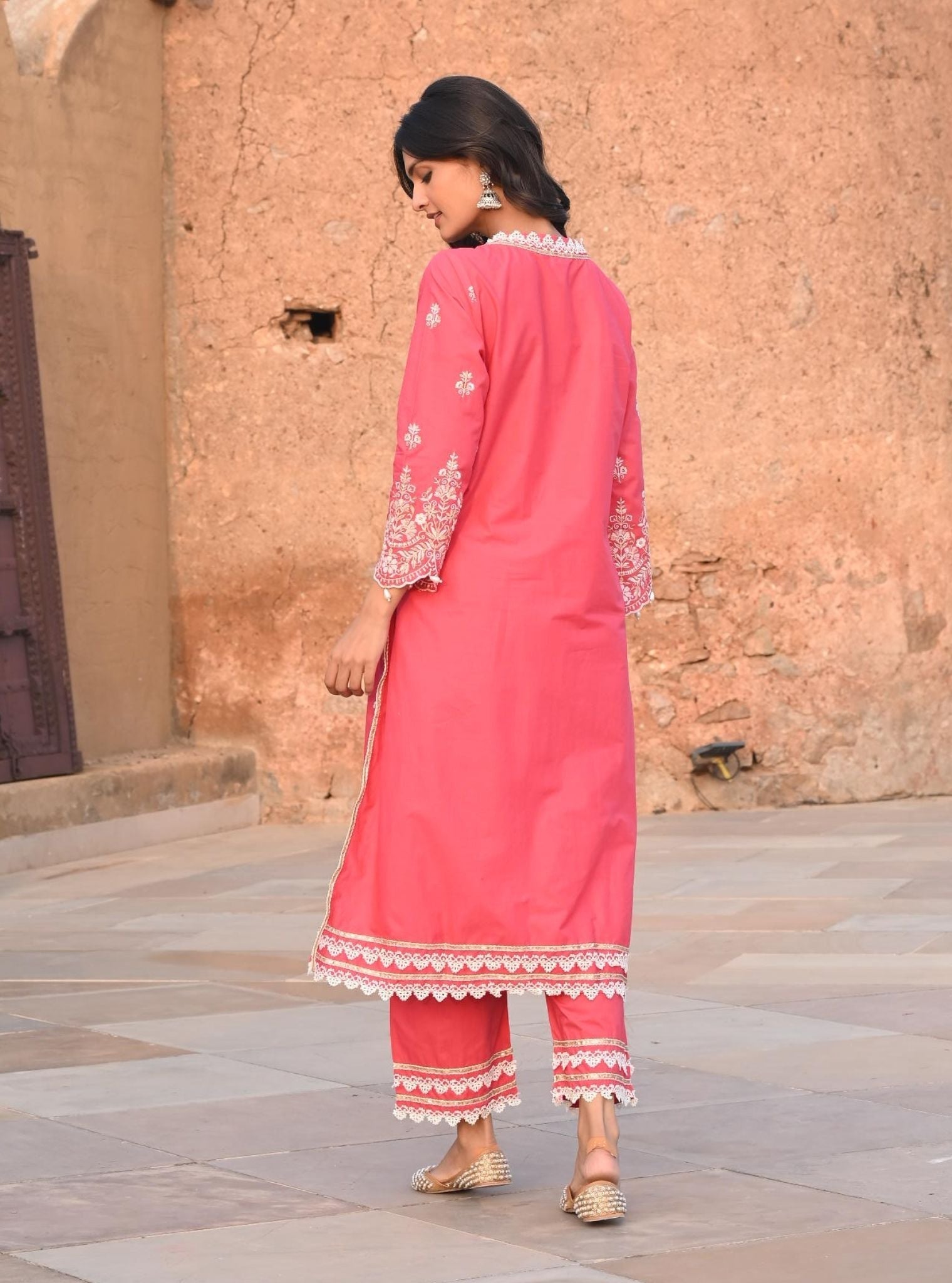 Mulmul Cotton Swan Red Kurta With Swan Red Pant