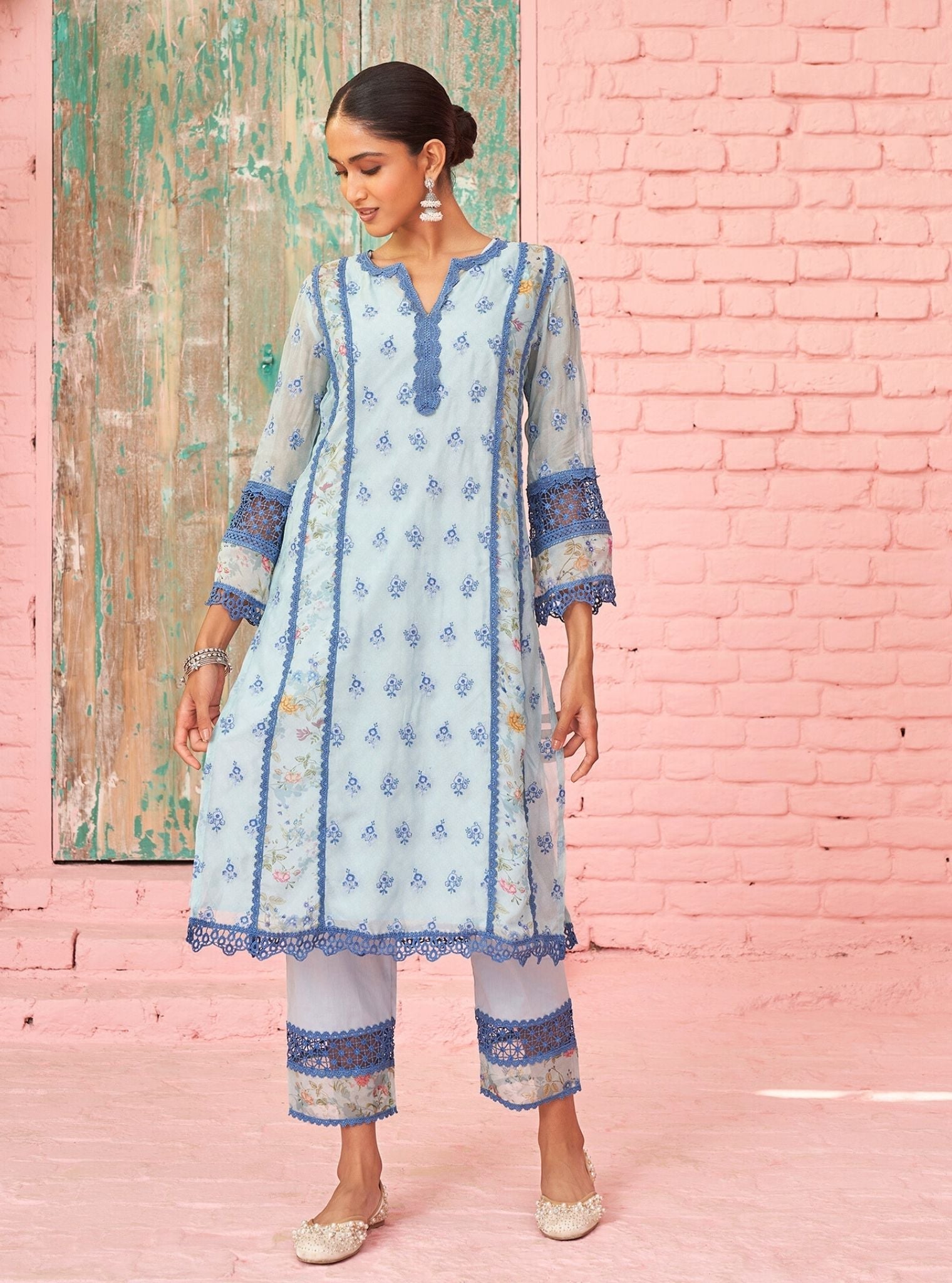 Mulmul Organza Printed Alwen Blue Kurta With Mulmul Cotton Alwen Blue Pant