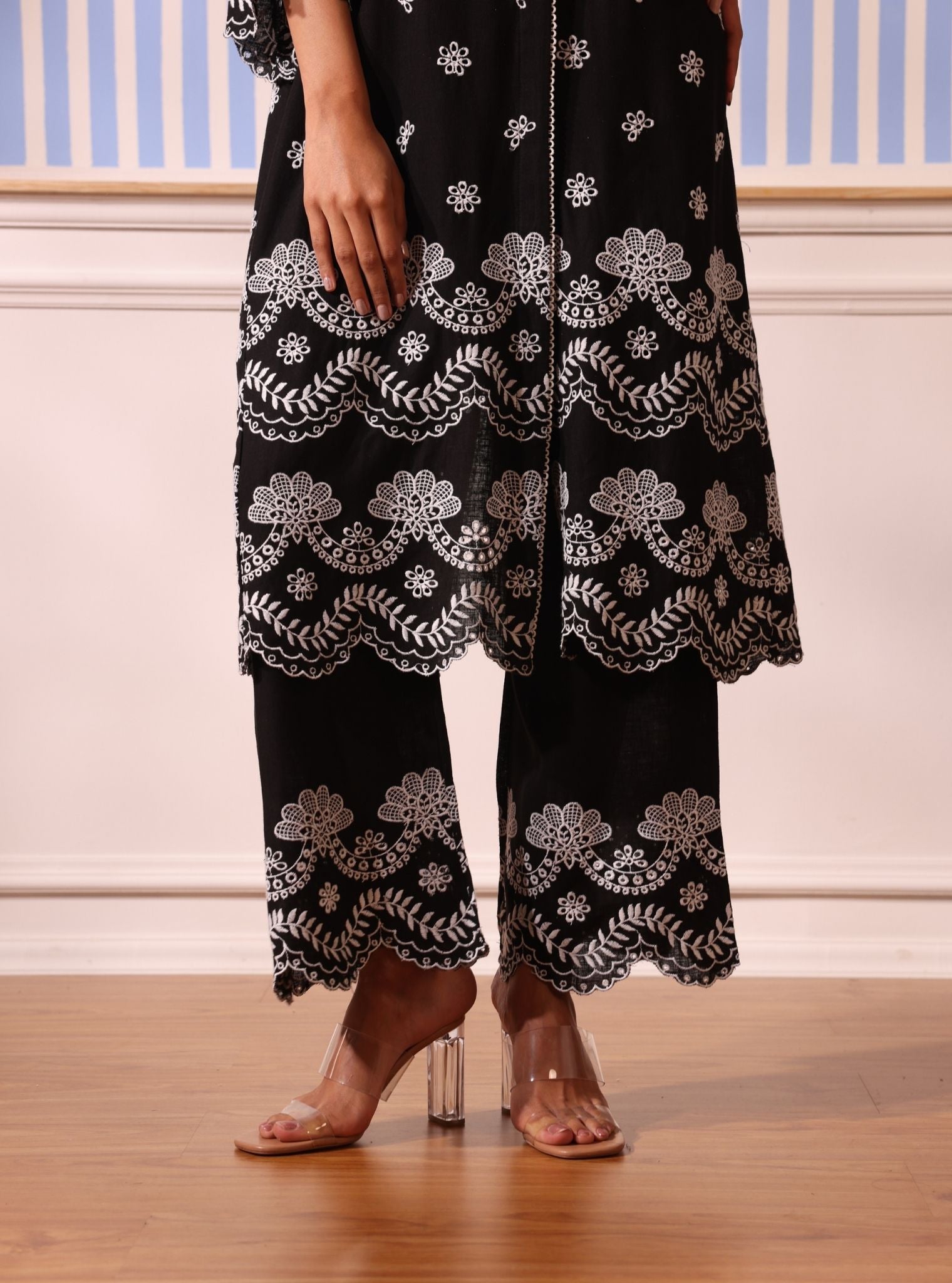 Mulmul Linen Odin Black Kurta With Mulmul Linen Odin Black Pant