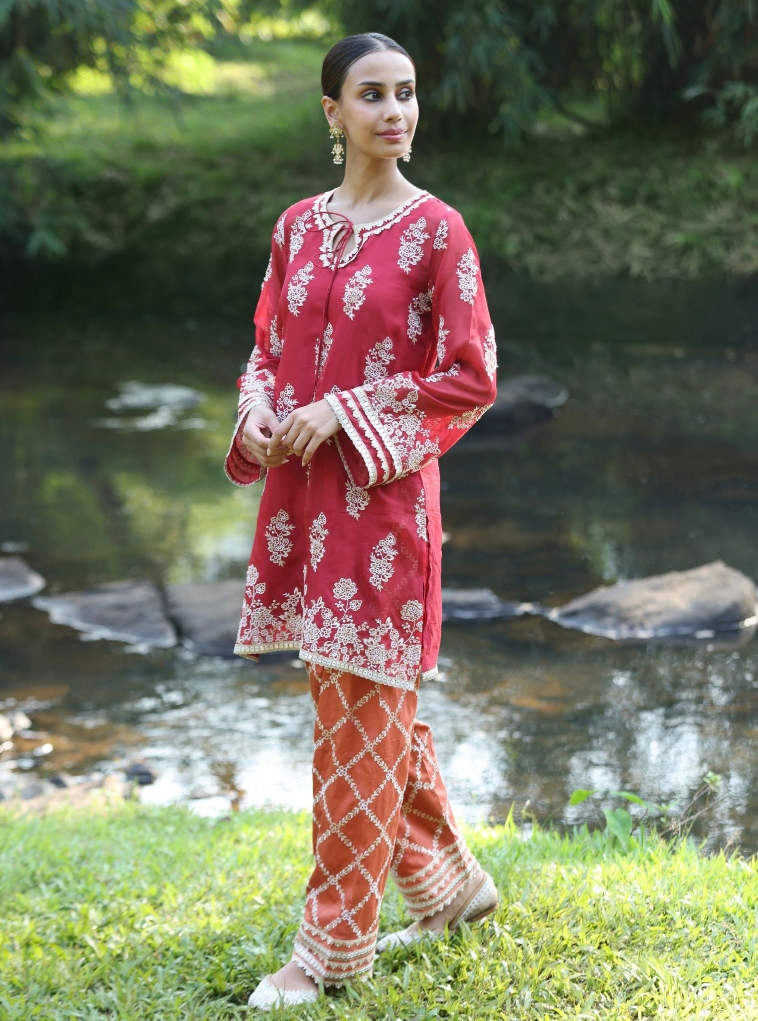 Mulmul Organza Khwab Red Kurta With Mulmul Pima Satin Khwab Orange Pant