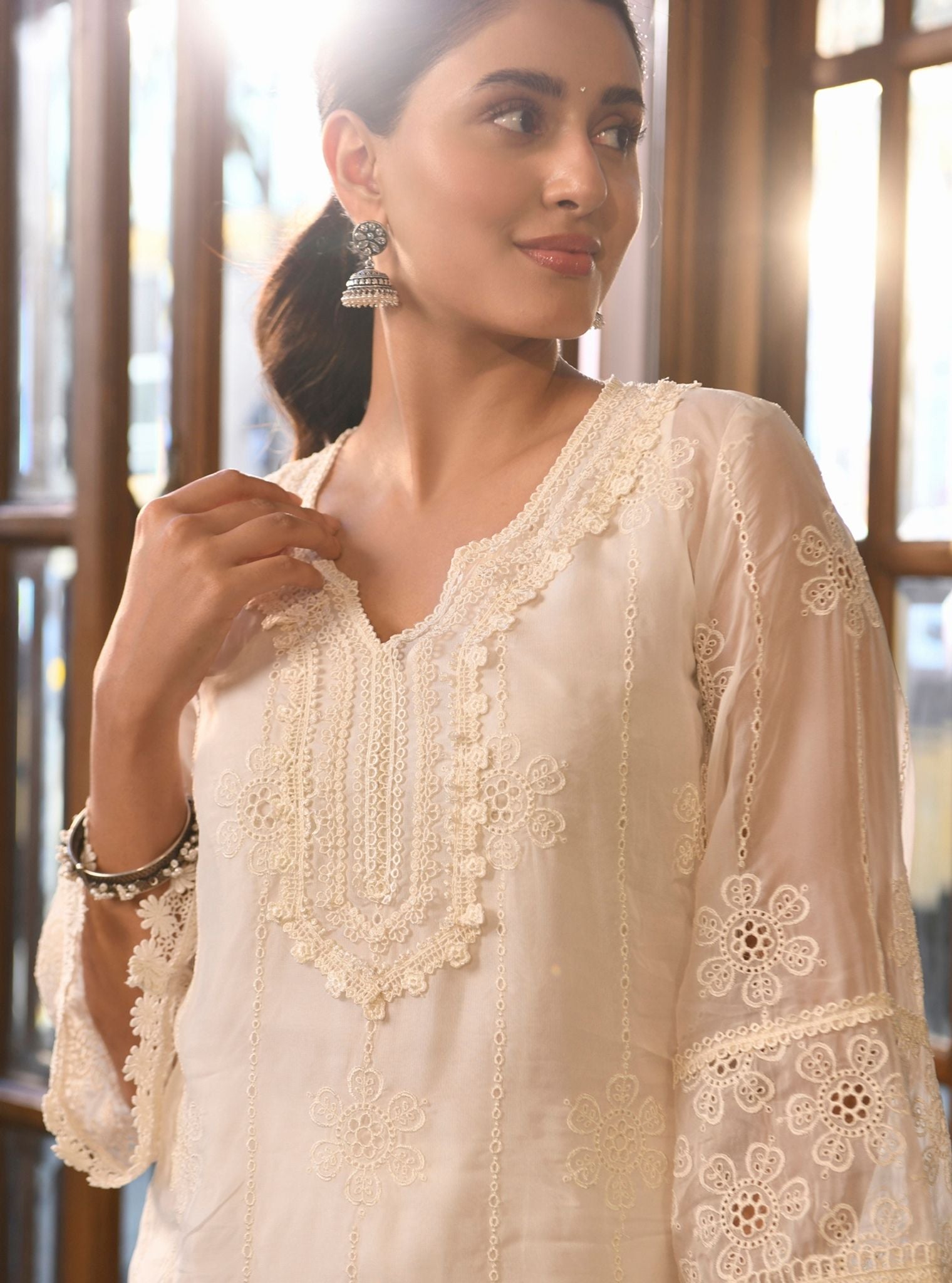 Mulmul Organza Bita White Kurta With Mulmul Cotton Bita White Pant