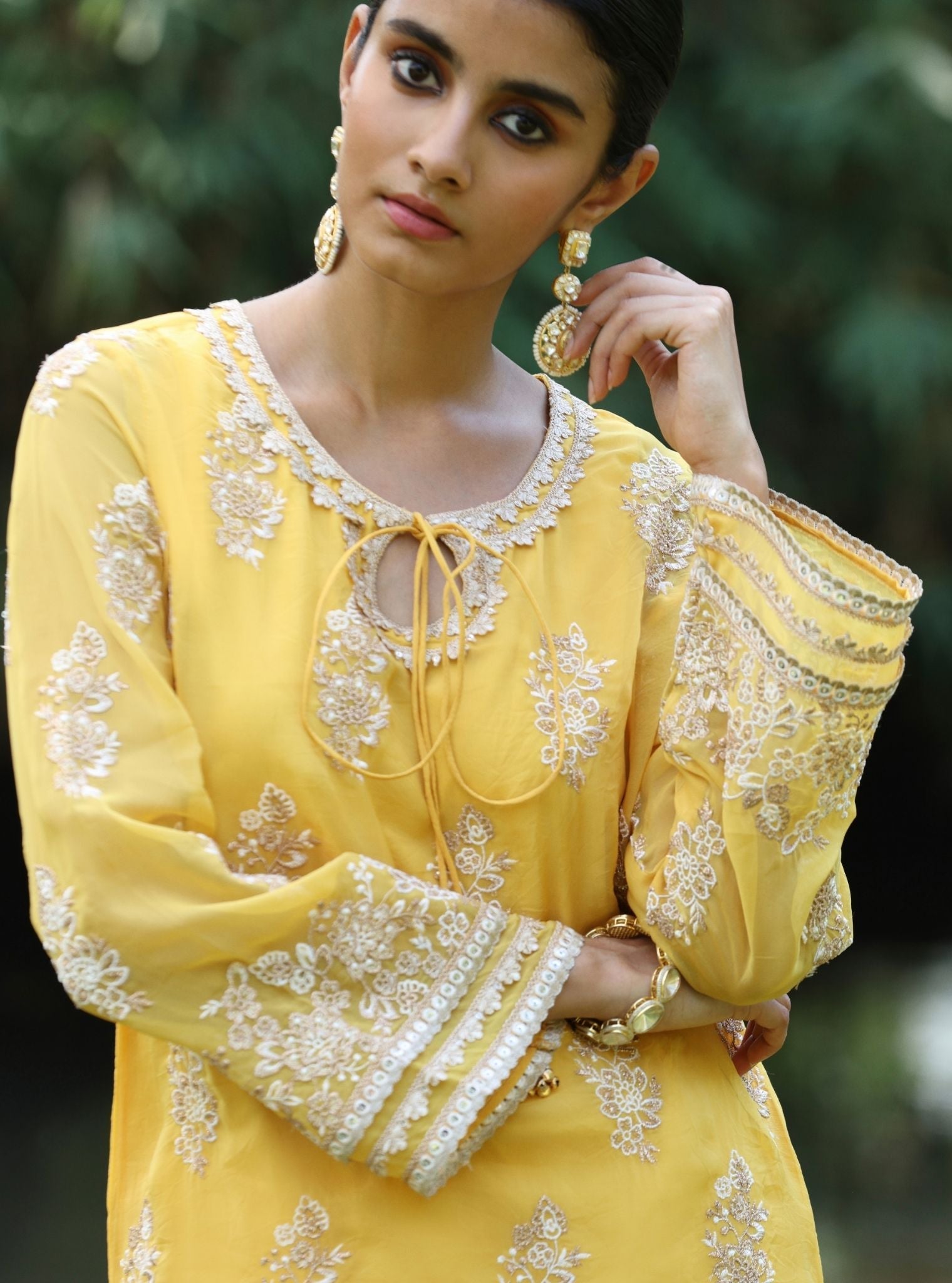 Mulmul Organza Khwab Yellow Kurta With Mulmul Pima Satin Khwab Pink Pant