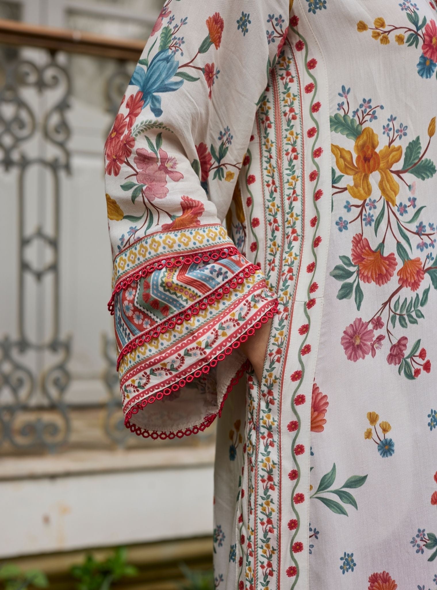 Erohi Lawn Off White Long Kaftan Co-ord Set