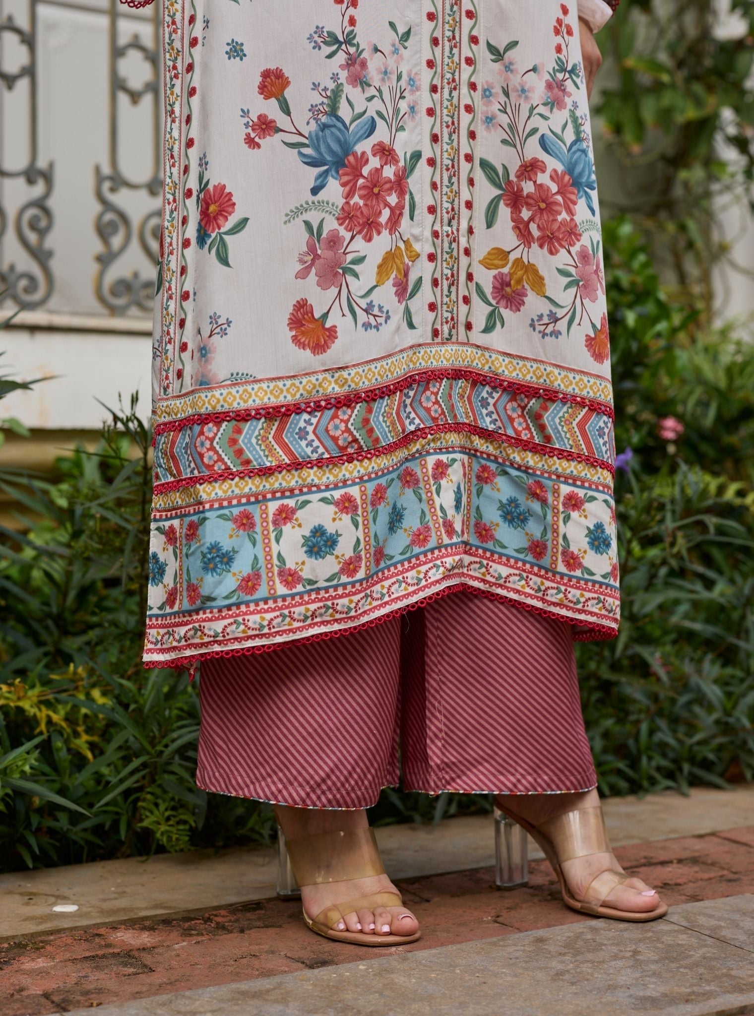 Erohi Lawn Off White Long Kaftan Co-ord Set