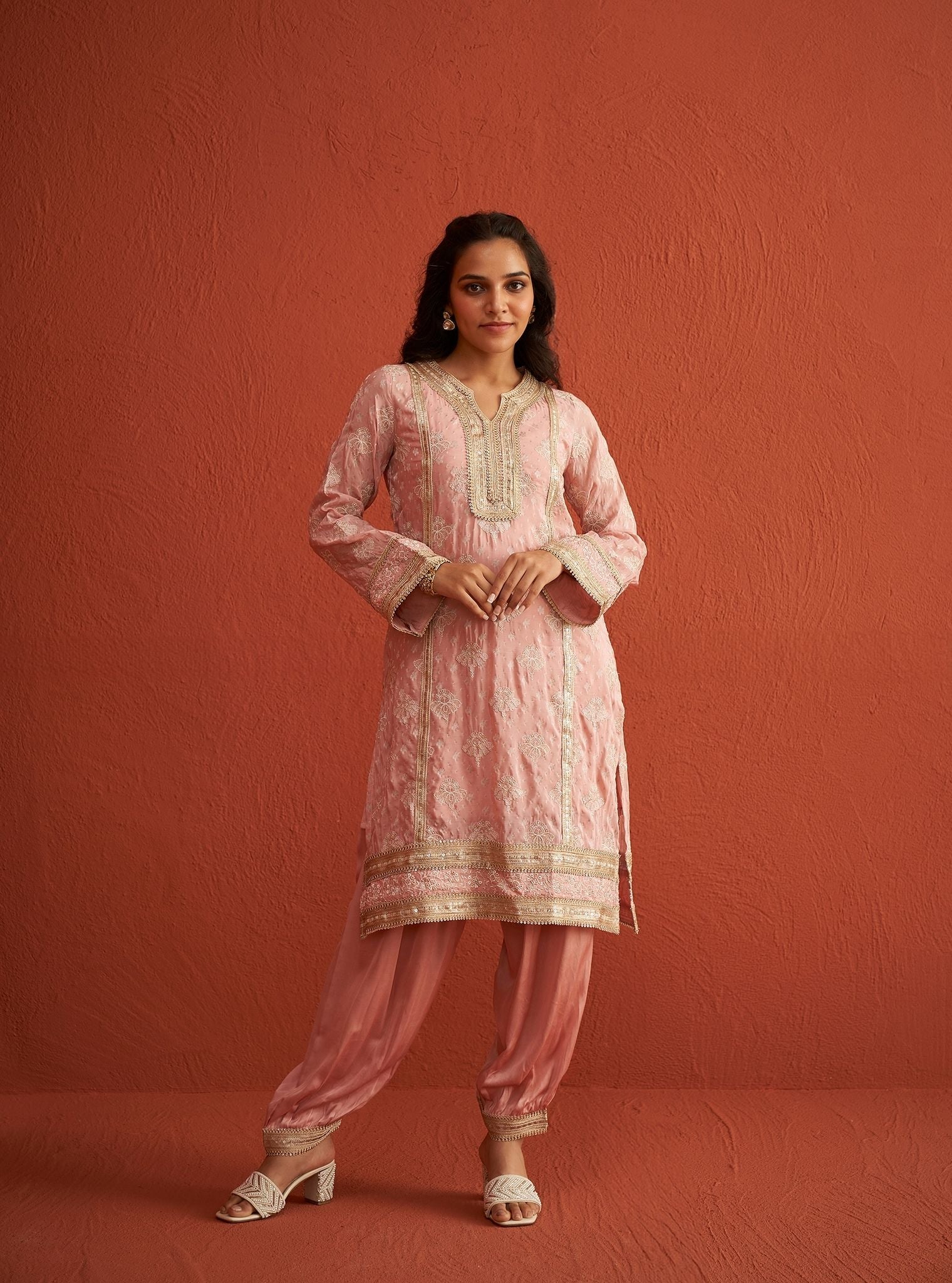 Faye Banarsi Pink Kurta Set
