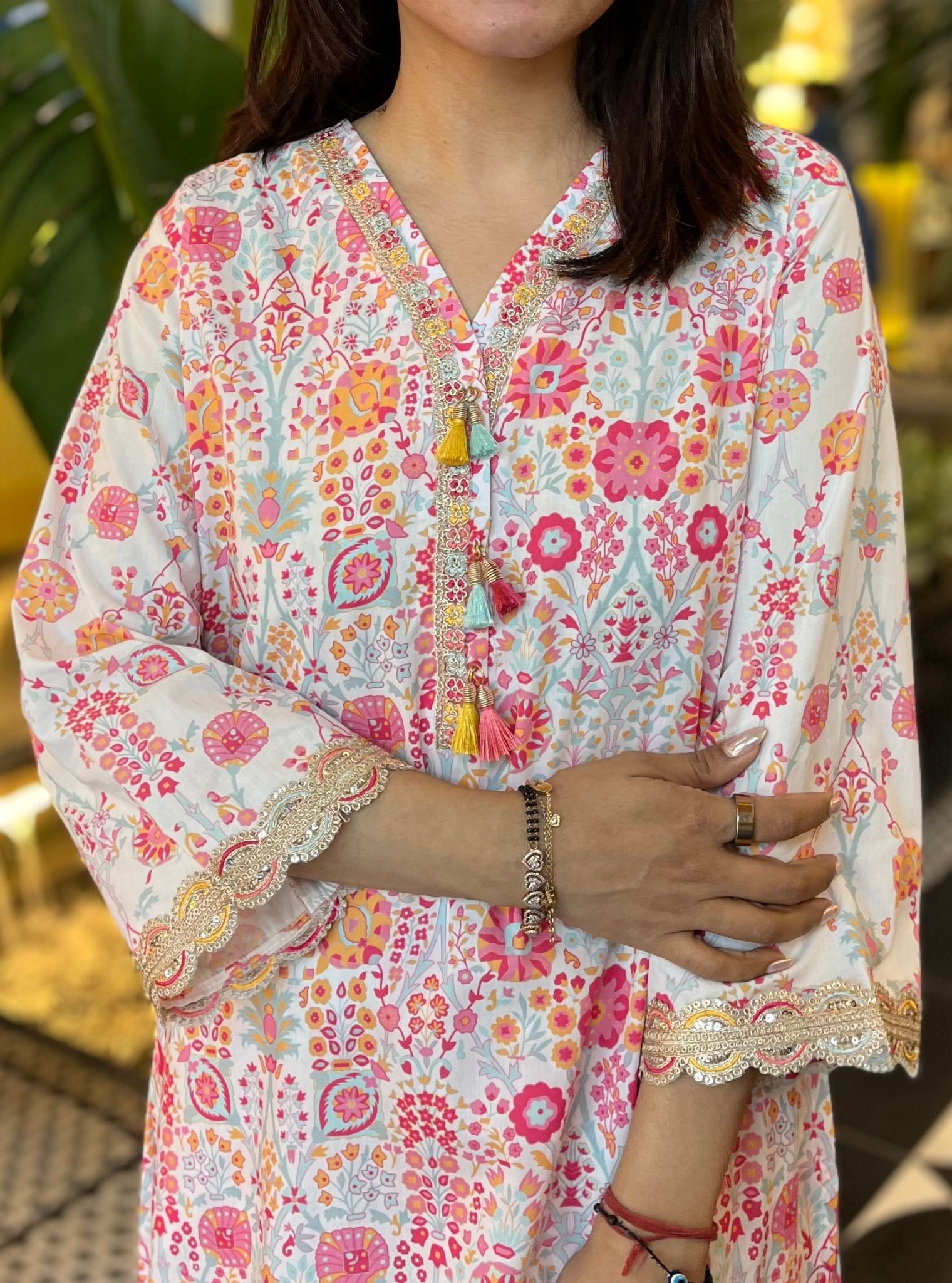 Mulmul Cotton Printed Florie White Kurta With Mulmul Cotton Printed Florie White Pant