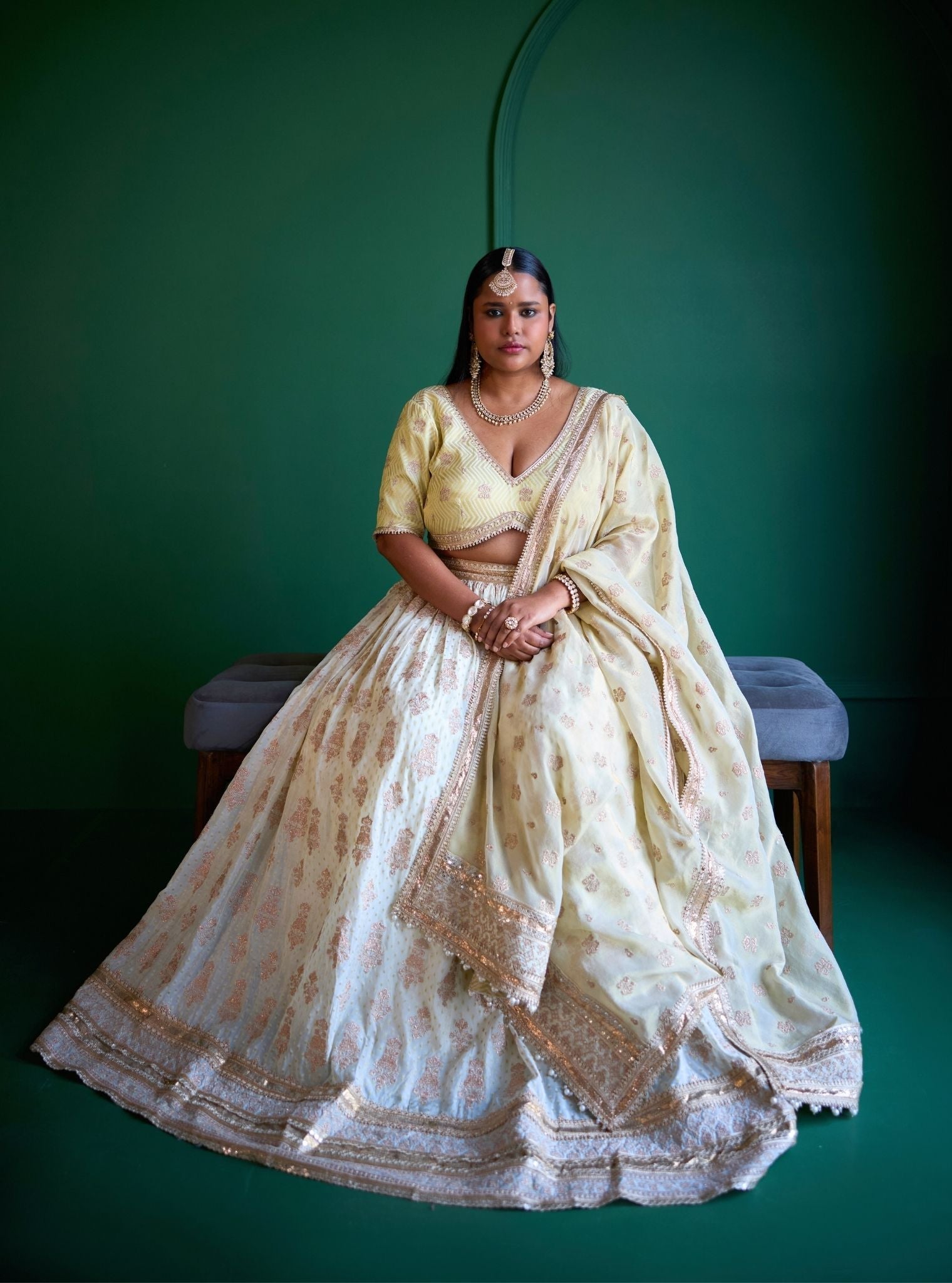 Mulmul Banarsi Rang Off White Lehenga