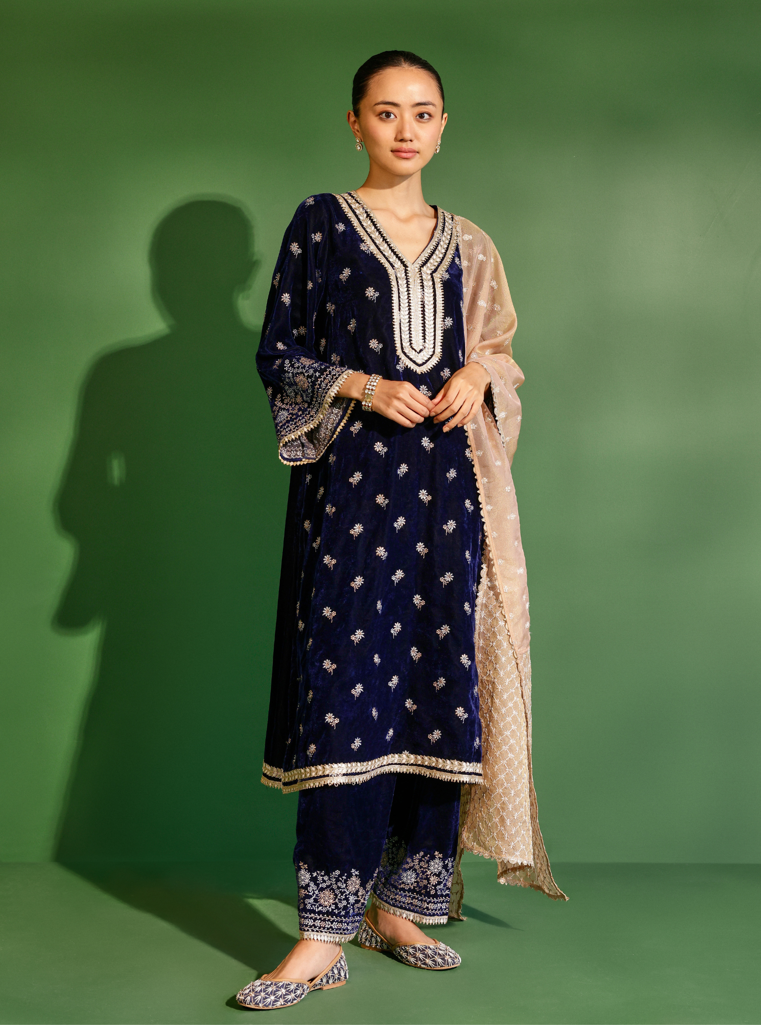 Mulmul Velvet Zia Navy Kurta With Mulmul Velvet Zia Navy Pant