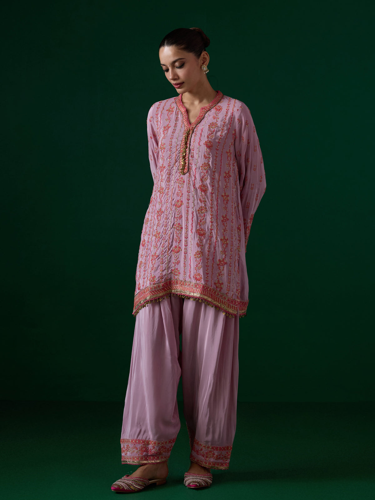 Pralika Crepe Lilac Kurta Set