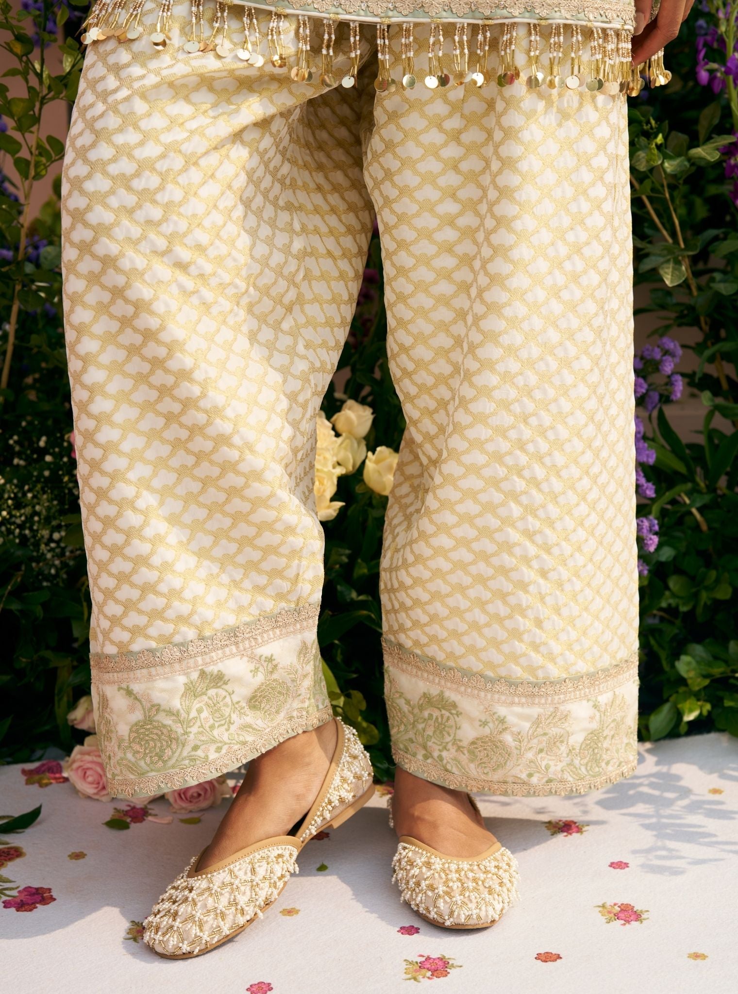 Panchi Banarsi Off White Kurta Set