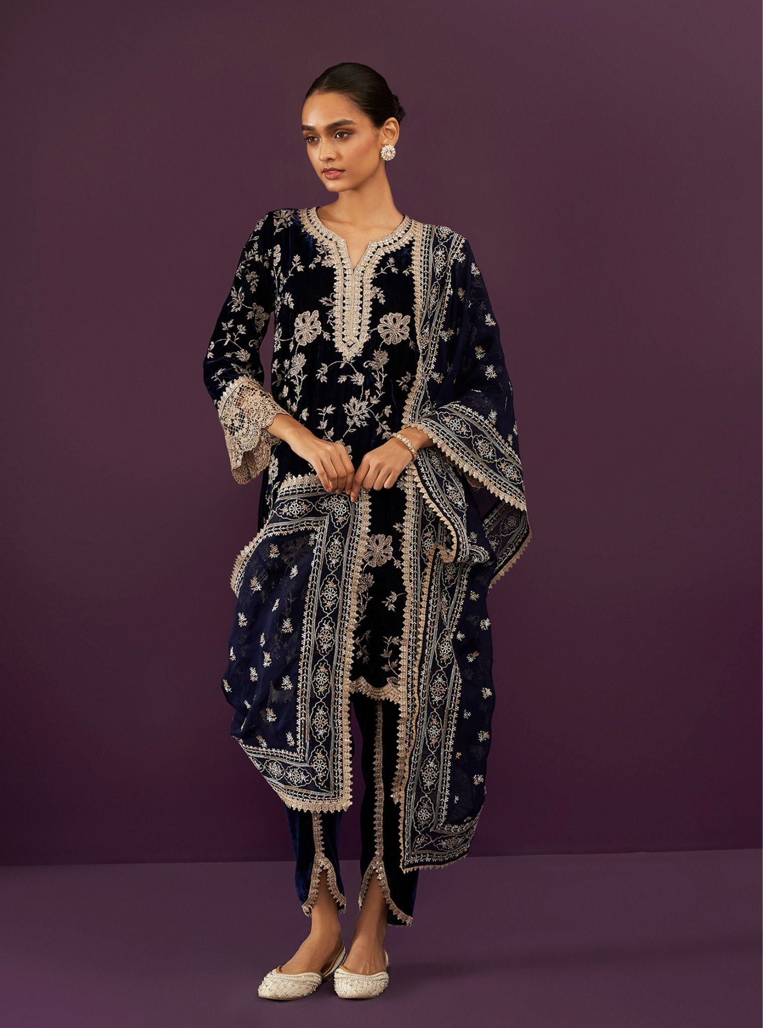 Mulmul Velvet Imani Navy Kurta With Mulmul Velevt Imani Navy Dhoti Pant