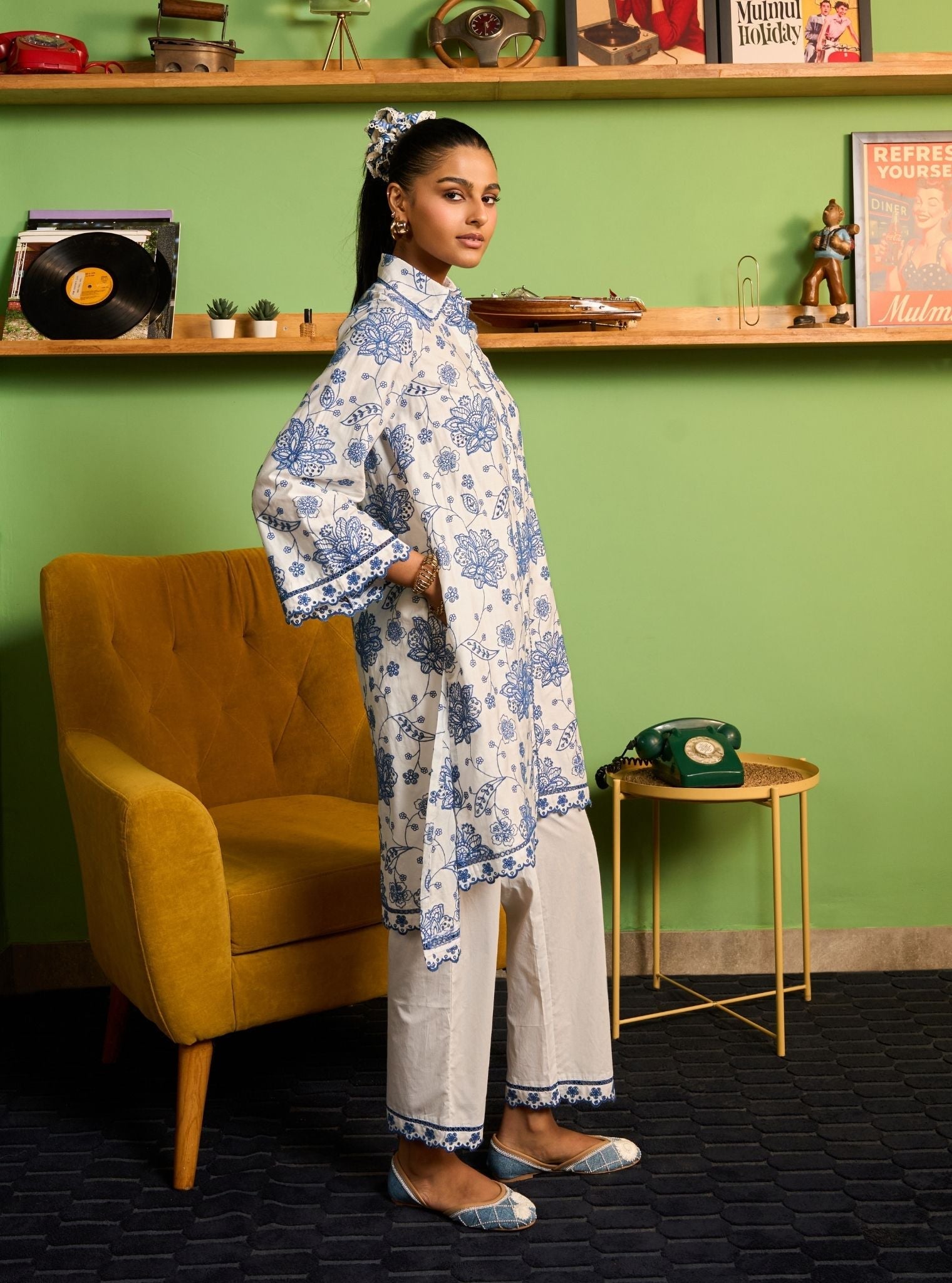 Ziri Pima Satin White Kurta Shirt Set