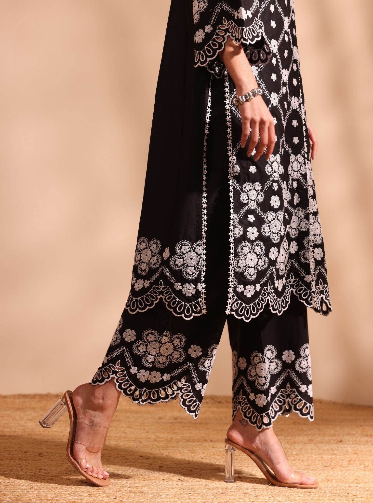 Mulmul Cotton Magnus Black Kurta With Mulmul Cotton Magnus Black Kurta