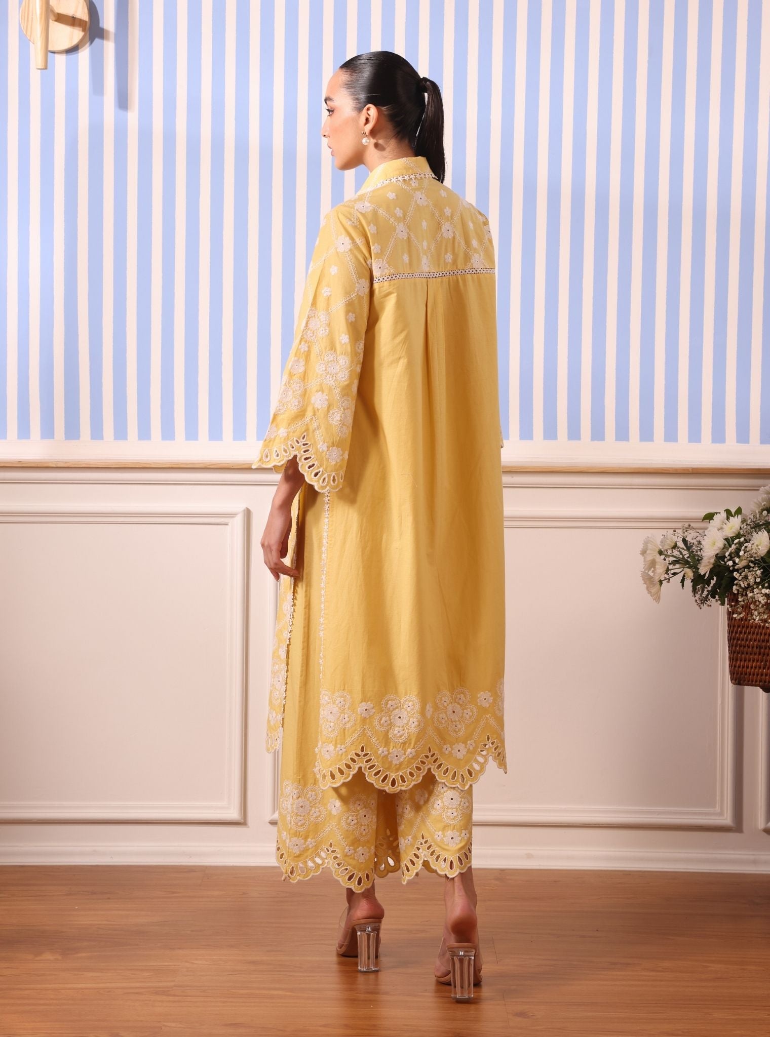 Mulmul Cotton Magnus Yellow Kurta With Mulmul Cotton Magnus Yellow Kurta