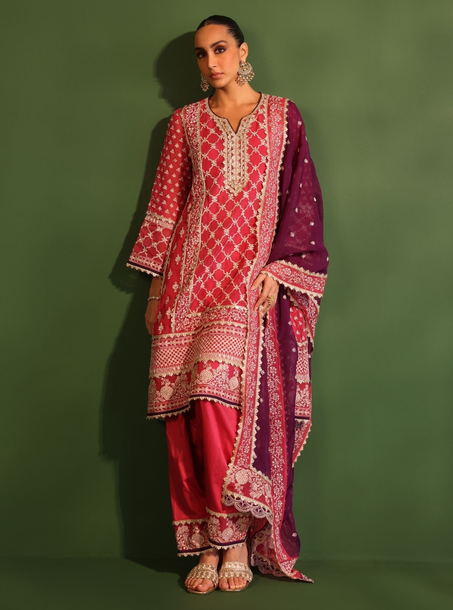 Mulmul Organza Suhana Fuschia Kurta With Mulmul Suhana Fuschia Pant