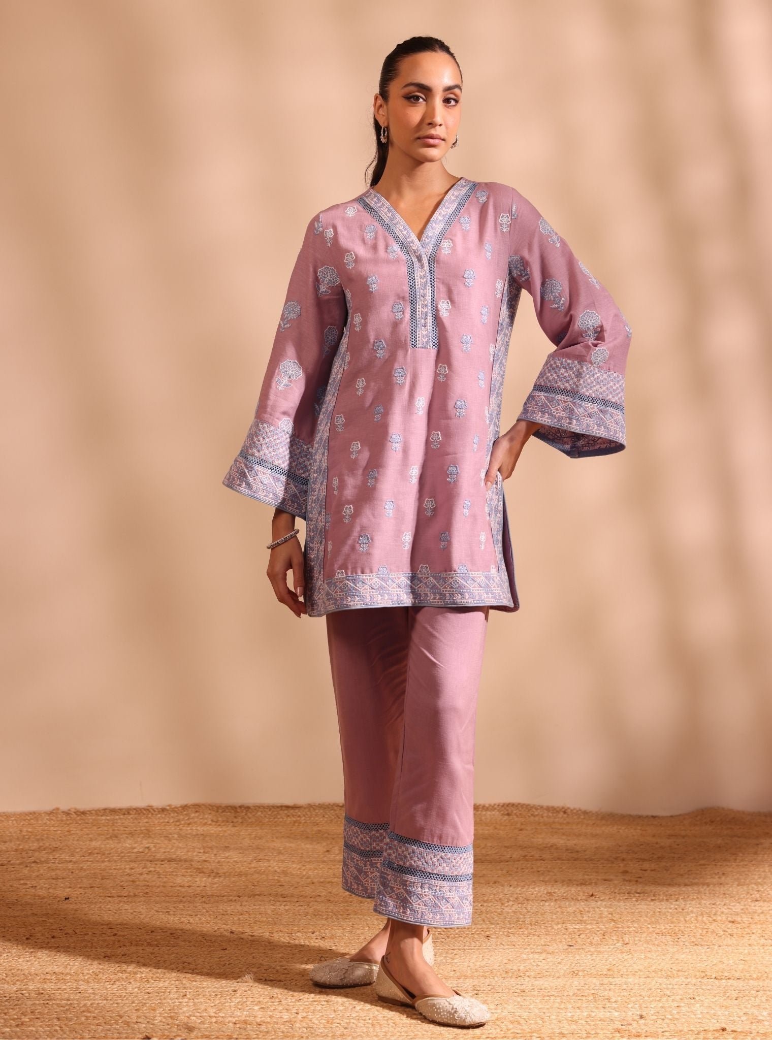 Mulmul Linen Pema Lilac kurta With Mulmul Linen Pema Lilac Pant