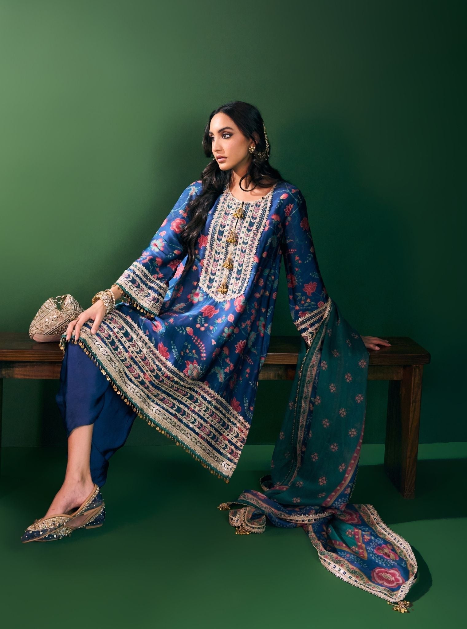 Sahi Cupro Satin Printed Navy Kurta with Navy Salwar Set