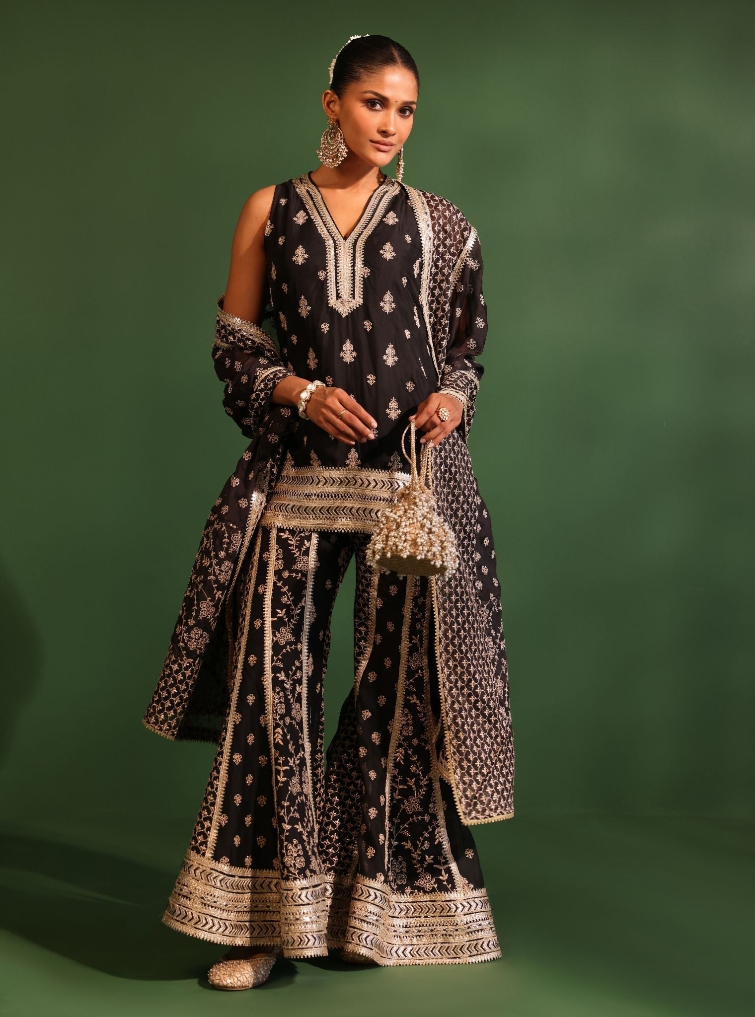 Mulmul Organza Ishq Black Dupatta
