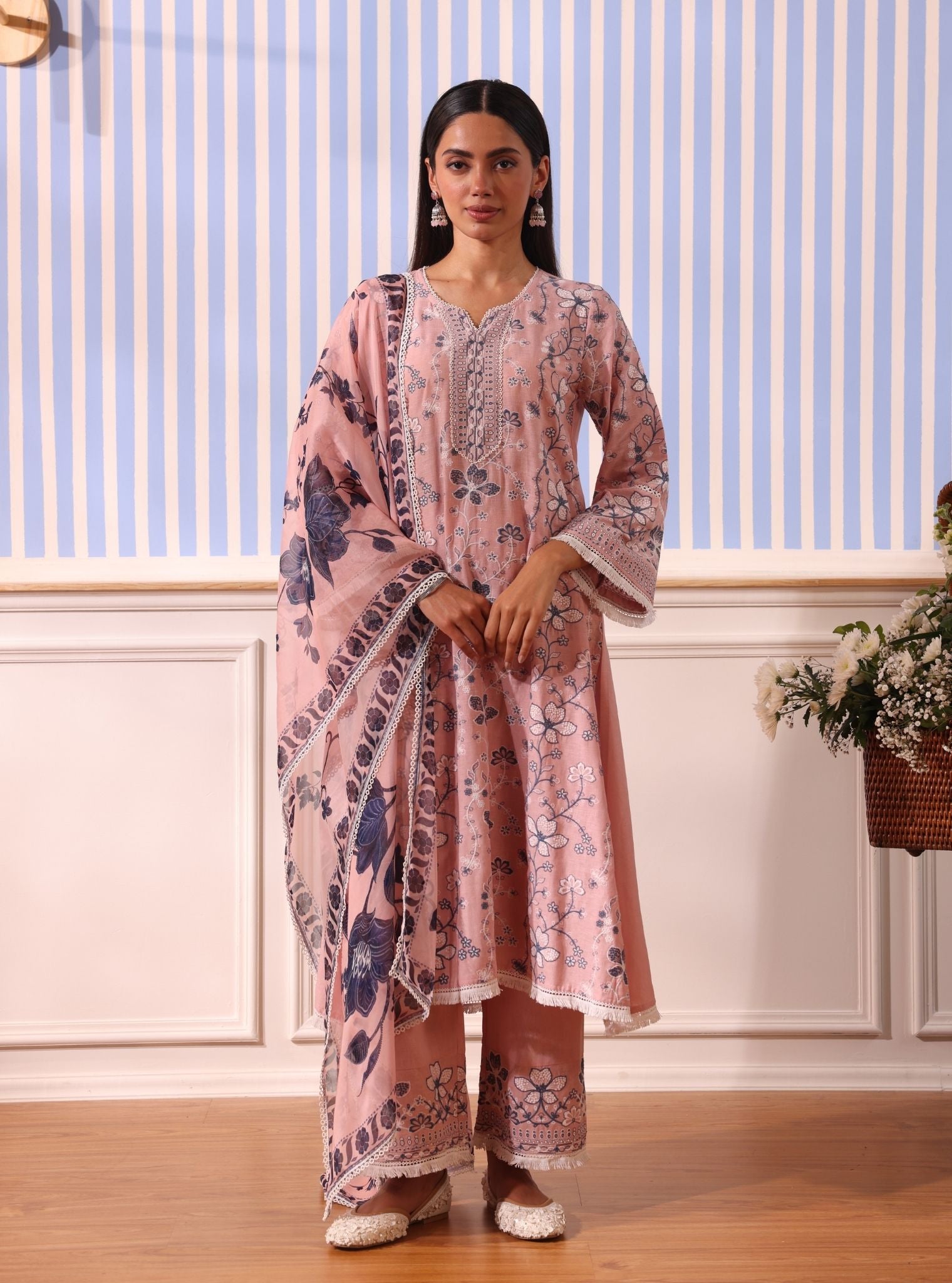 Mulmul Linen Vania Pink Kurta With Mulmul Linen Vania Pink Pant