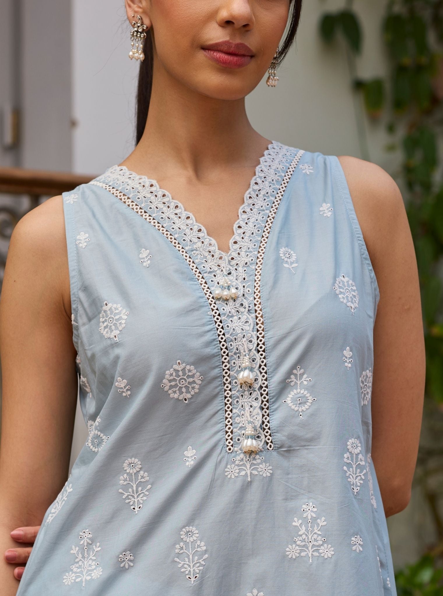 Zoa Supima Cotton Blue Kurta With Supima Cotton Zeyaara White Pant