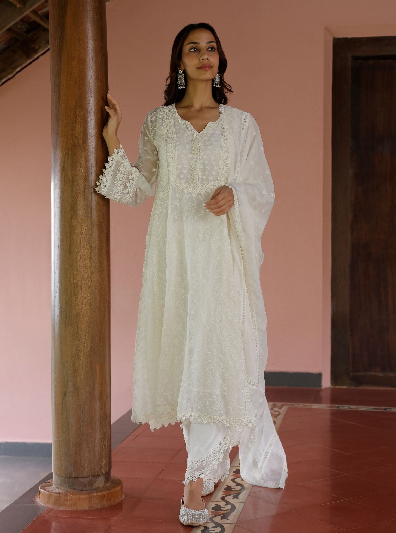 Mulmul Organza Keerth White Anarkali Kurta With Mulmul Cotton Keerth White Pant