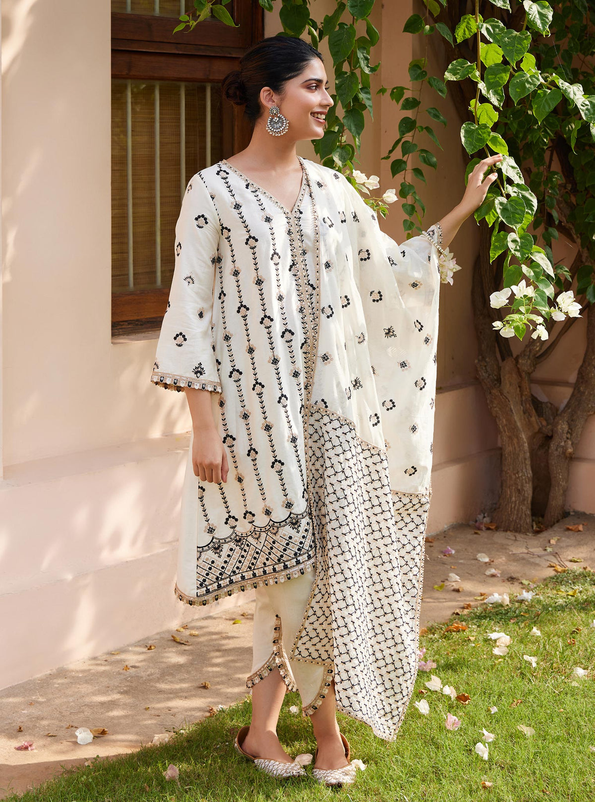 Suvasi Pima Off White Kurta Set