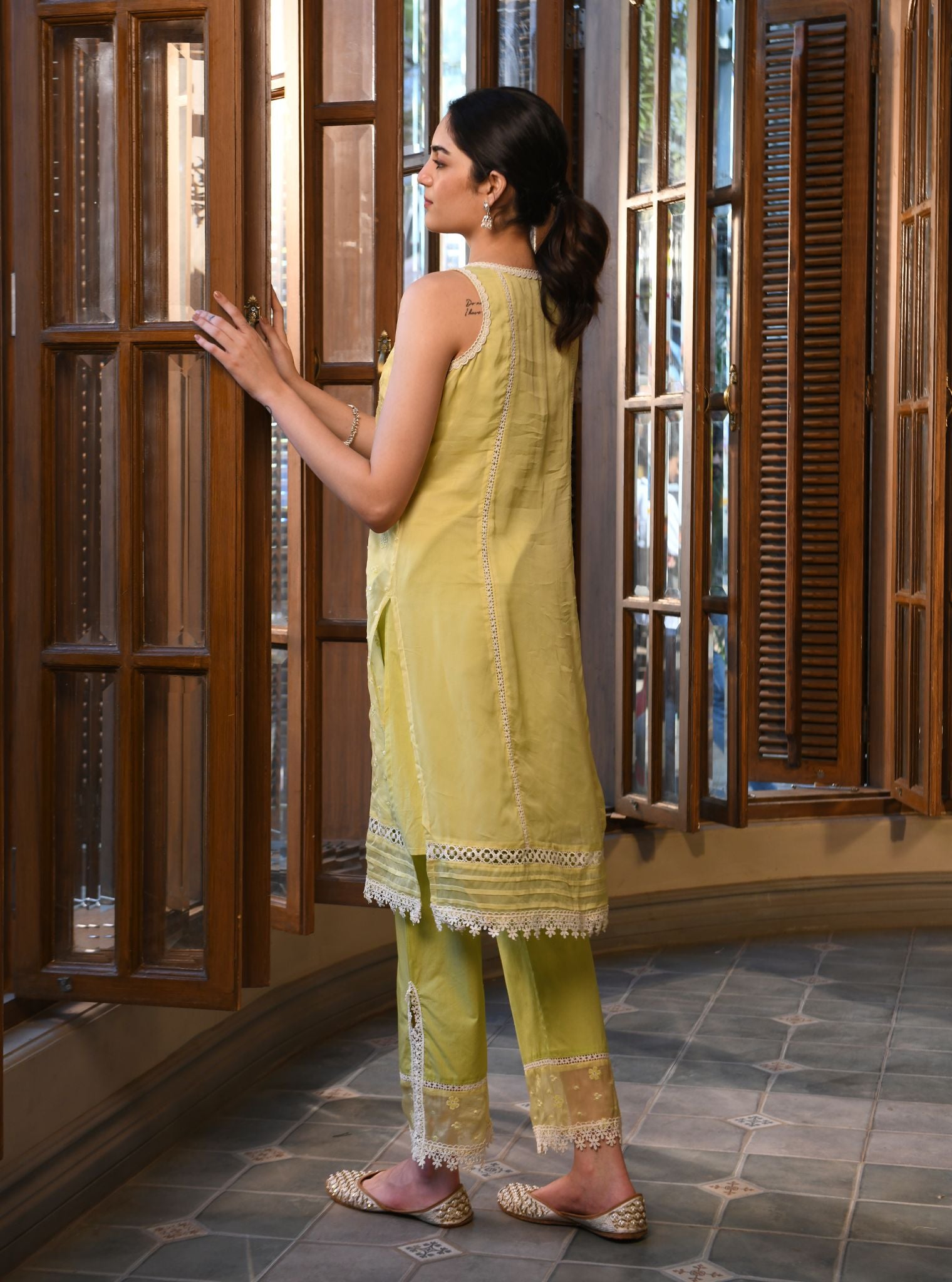 Mulmul Organza Simin Lime Kurta With Mulmul Cotton Simin Lime pant