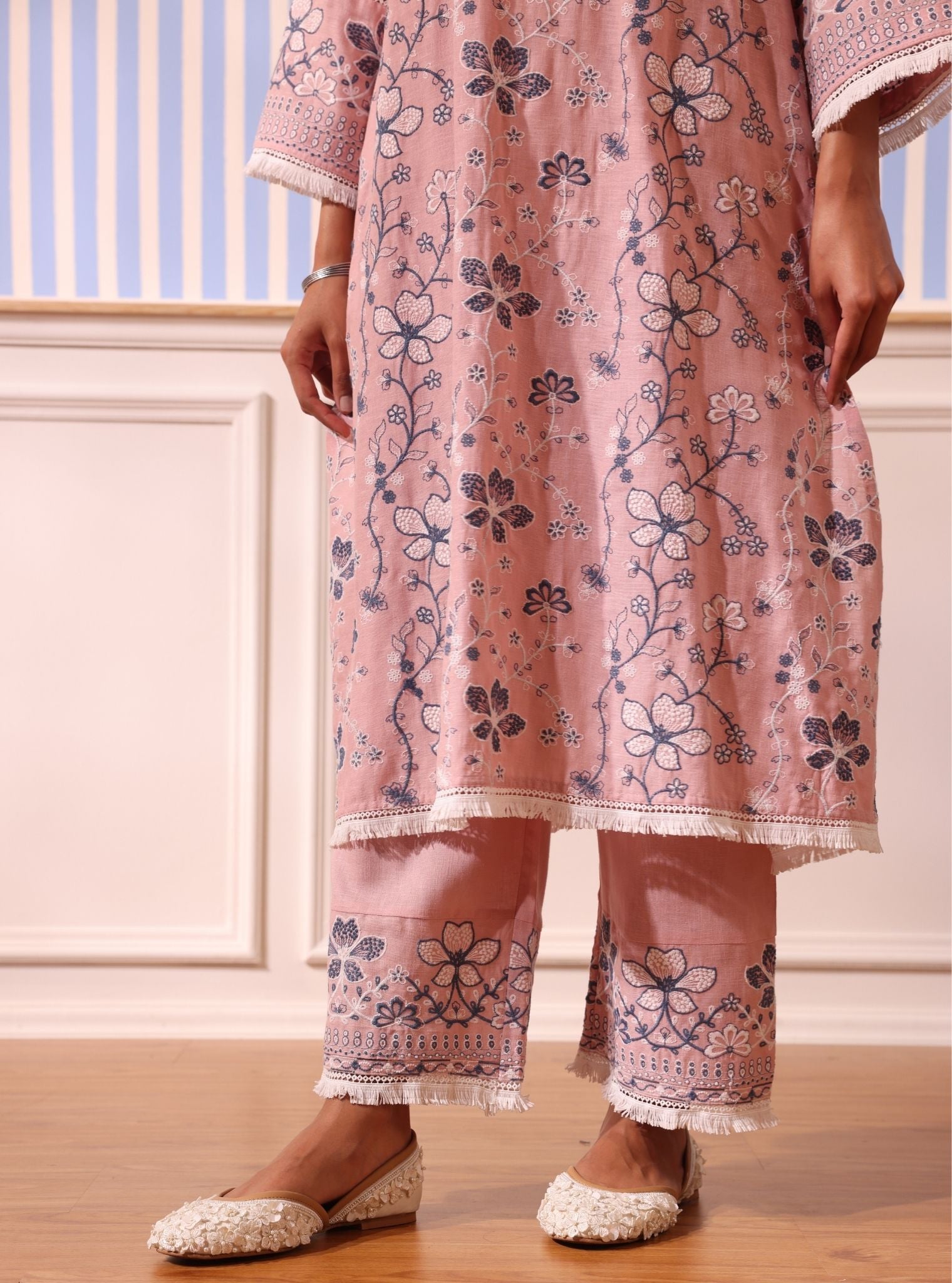 Mulmul Linen Vania Pink Kurta With Mulmul Linen Vania Pink Pant